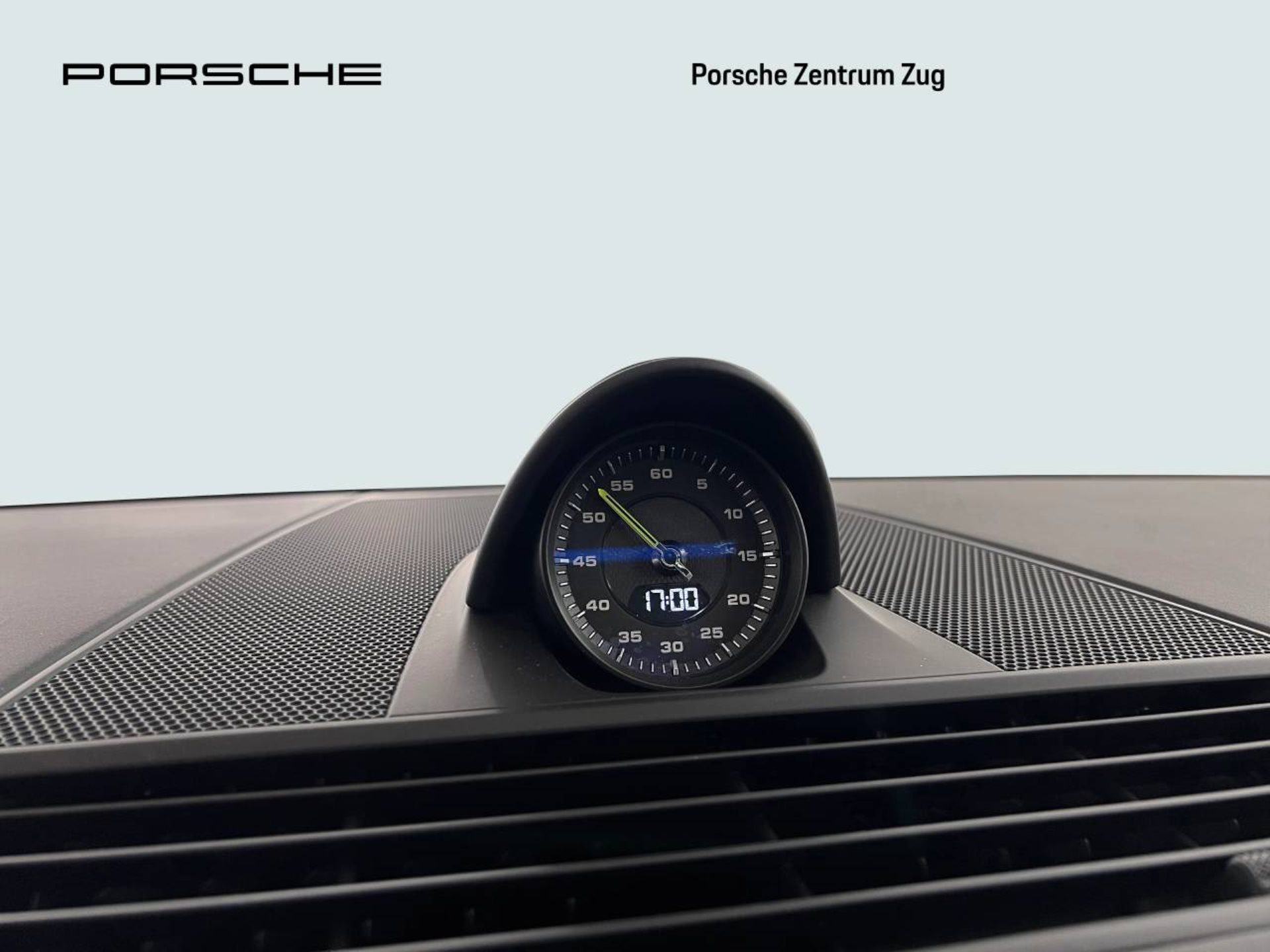 PORSCHE Panamera Turbo S E-Hybrid-image-25
