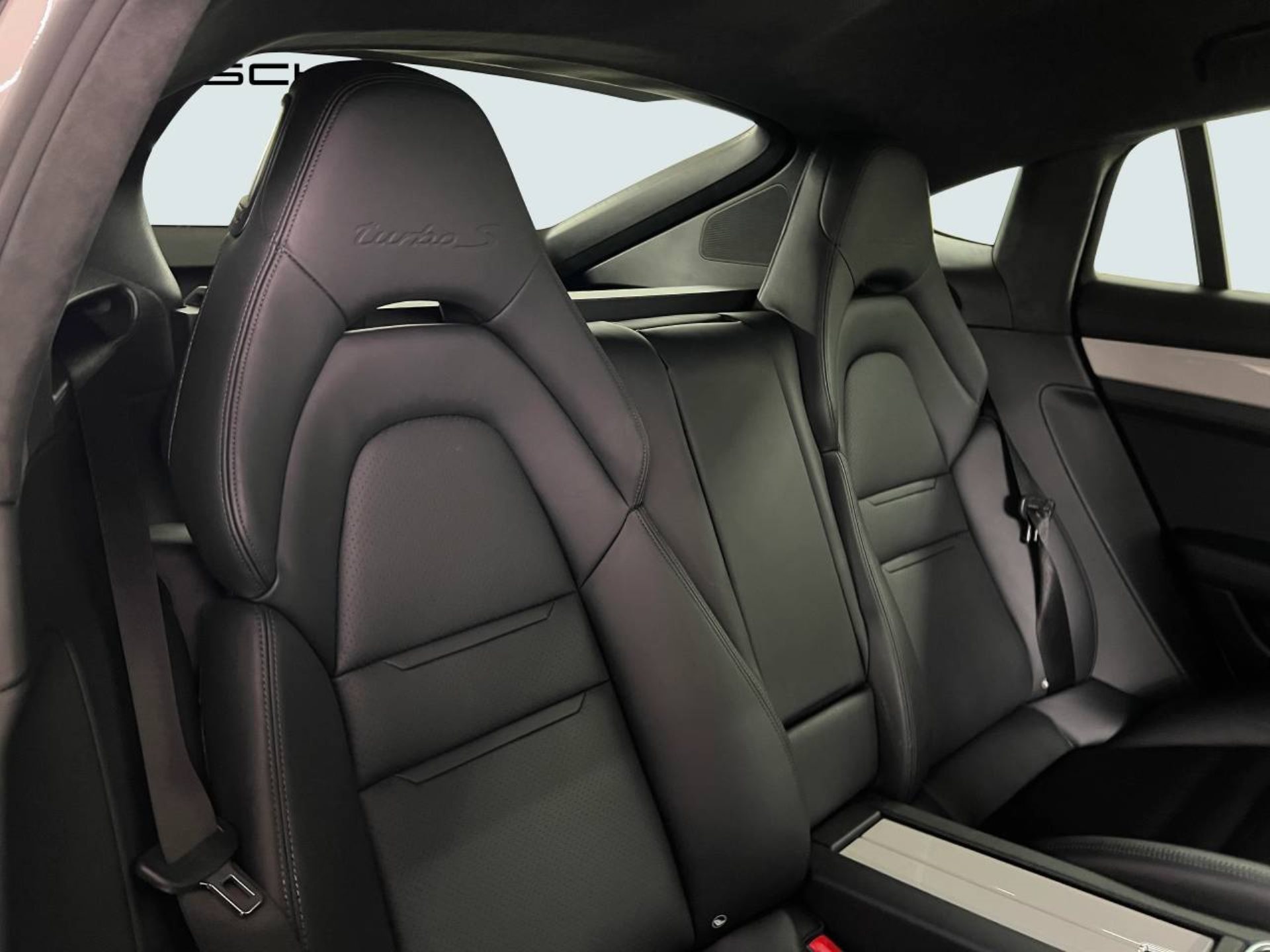 PORSCHE Panamera Turbo S E-Hybrid-image-22