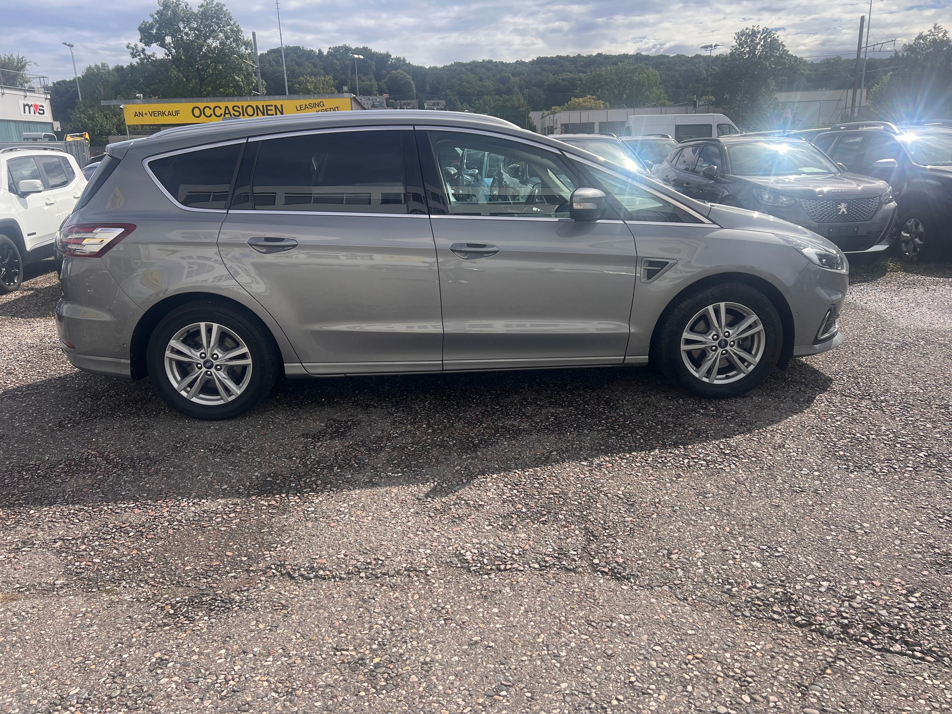 FORD S-Max 2.0 TDCi Titanium Automatic-image-6