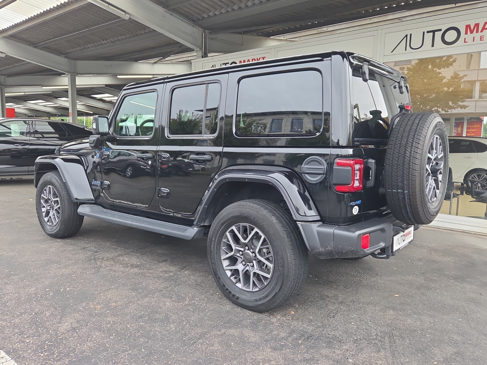JEEP Wrangler 2.0 PHEV Unlimited 80th Anniversary Automatic-image-2