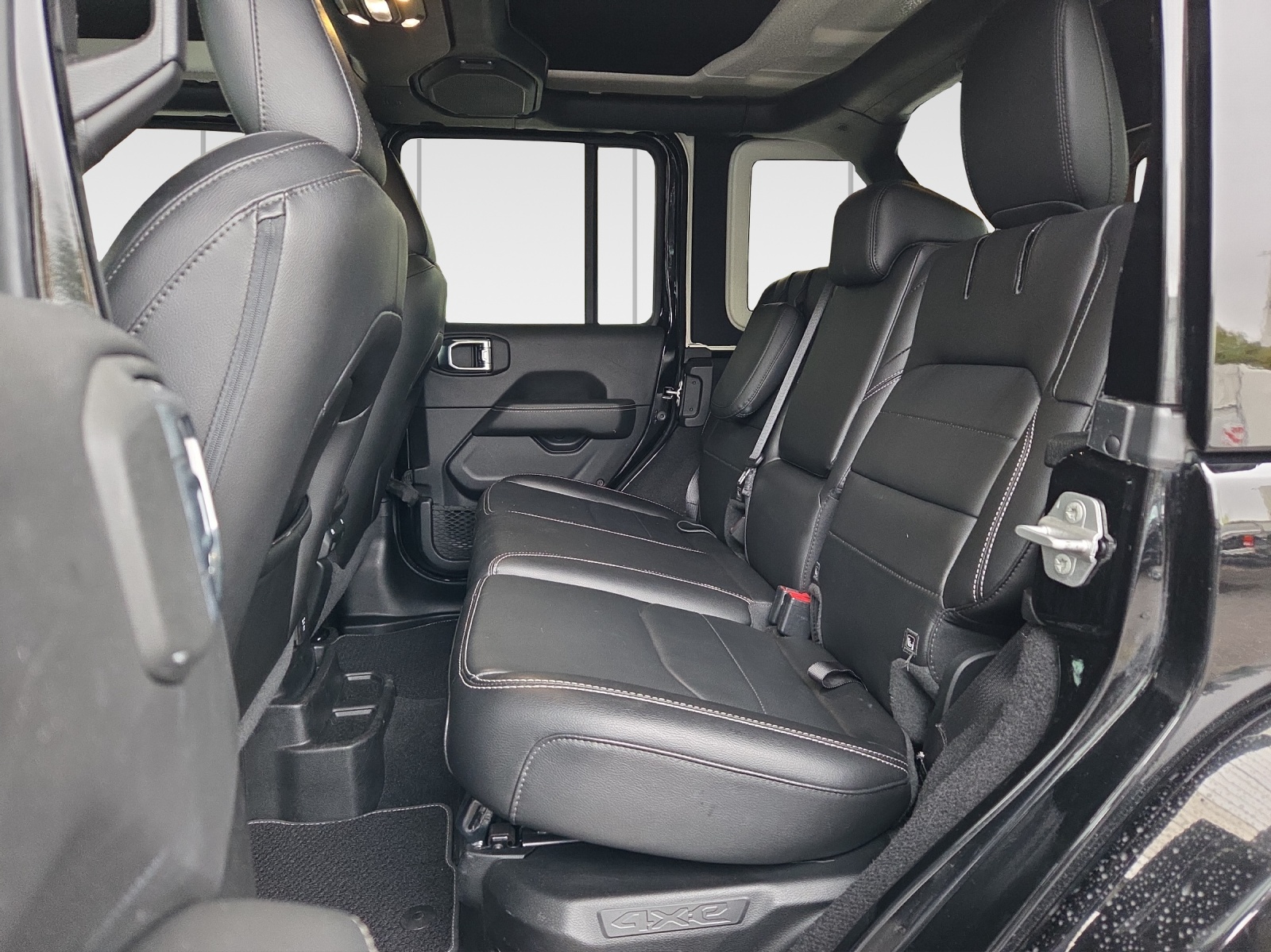 JEEP Wrangler 2.0 PHEV Unlimited 80th Anniversary Automatic-image-11