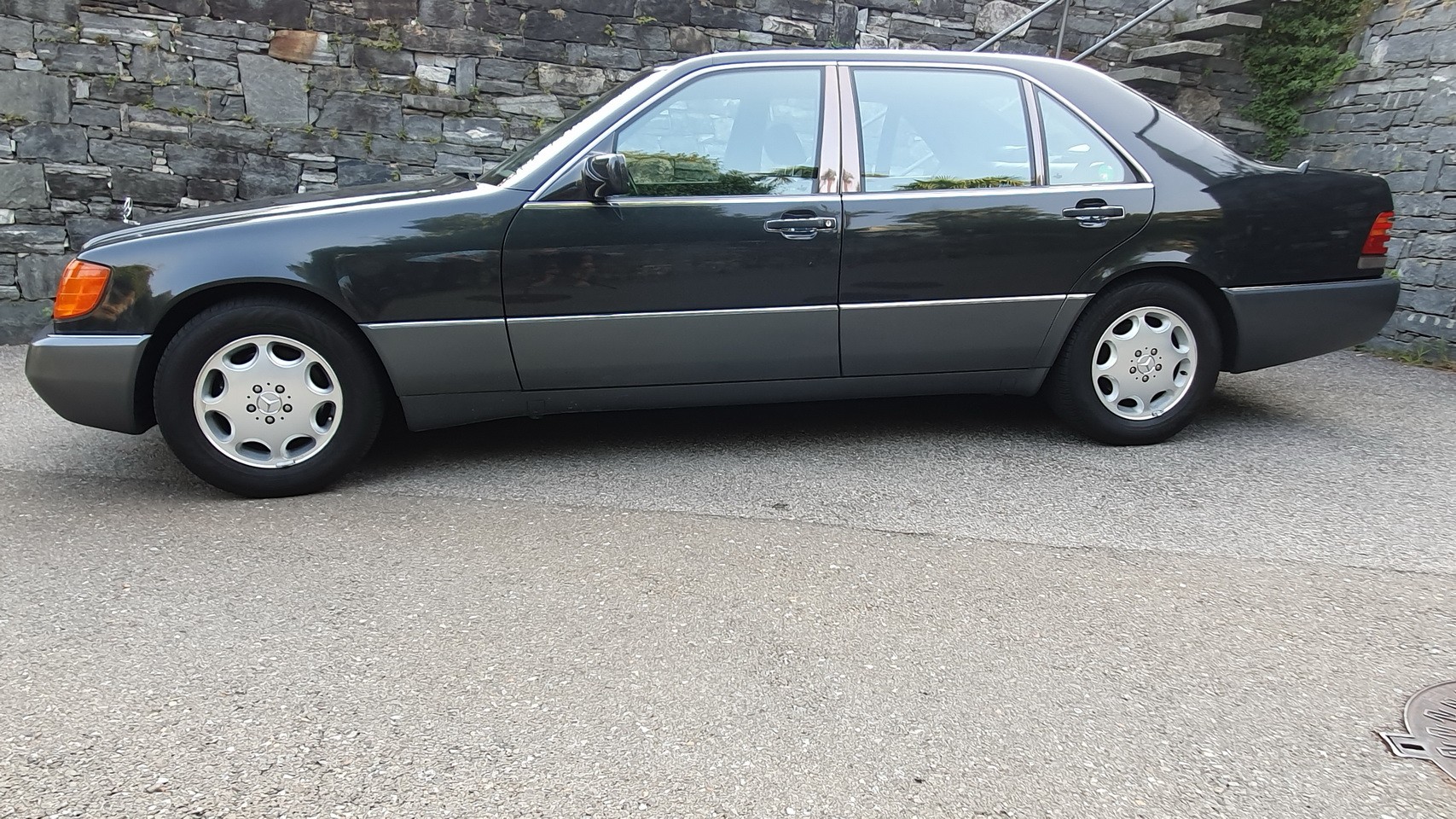 MERCEDES-BENZ 300 SEL-image-2