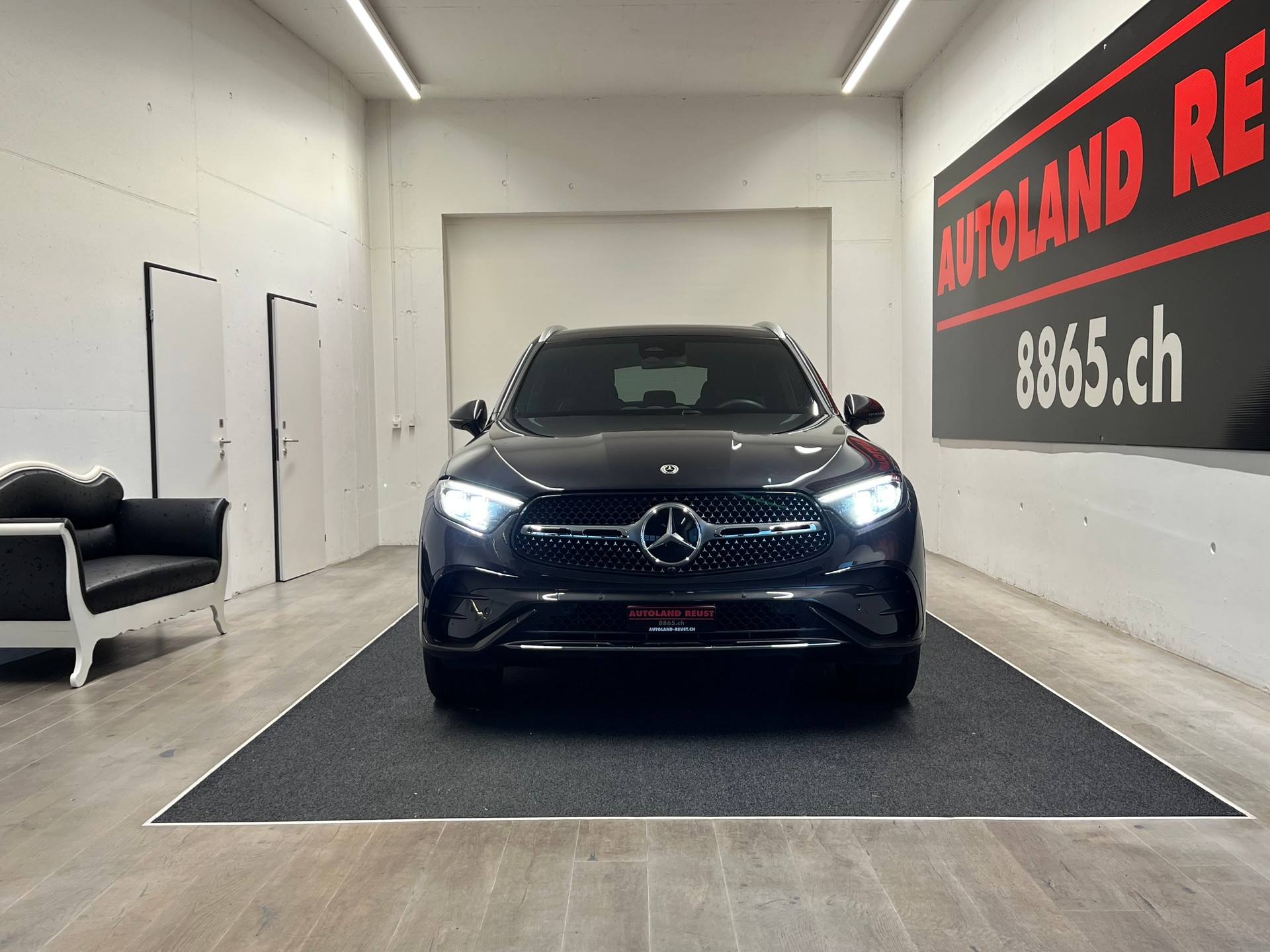 MERCEDES-BENZ GLC 300 d 4Matic 9G-Tronic-image-2
