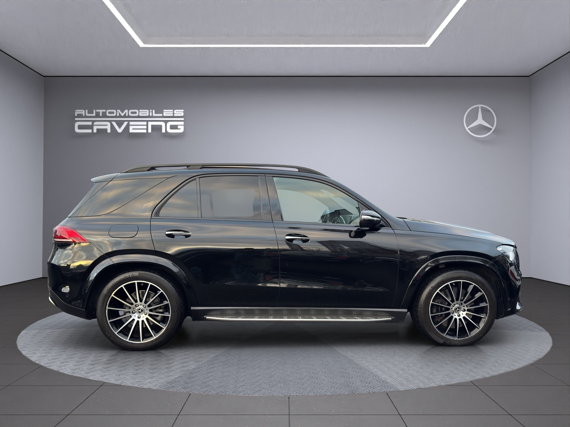 MERCEDES-BENZ GLE 580 4Matic AMG Line 9G-Tronic-image-5