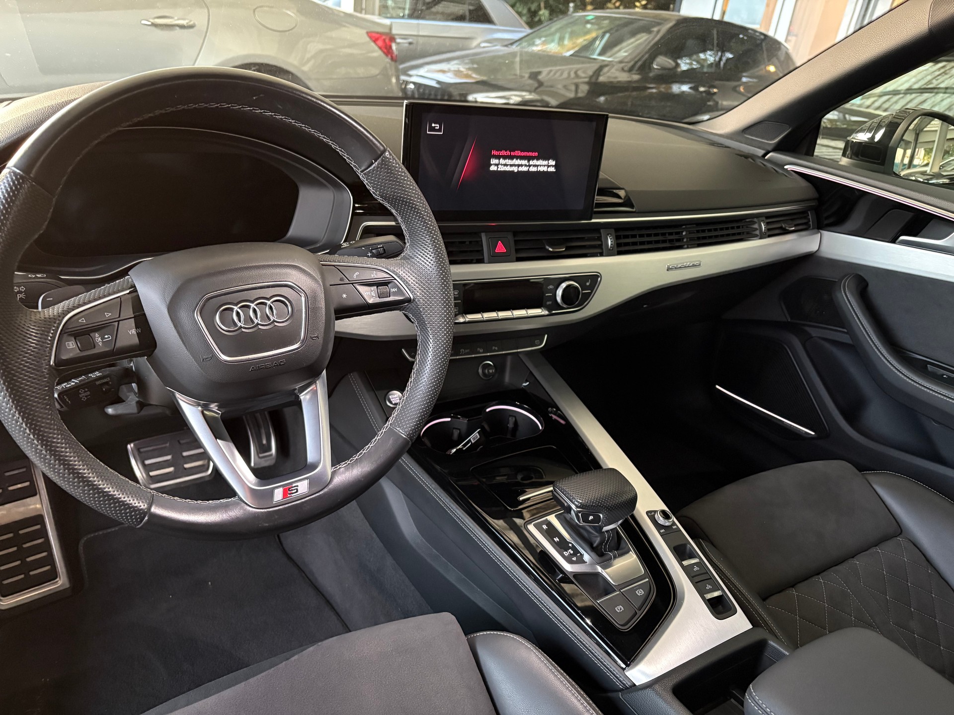 AUDI A5 Cabriolet 40 TFSI S-Line Attraction S-tronic quattro-image-6