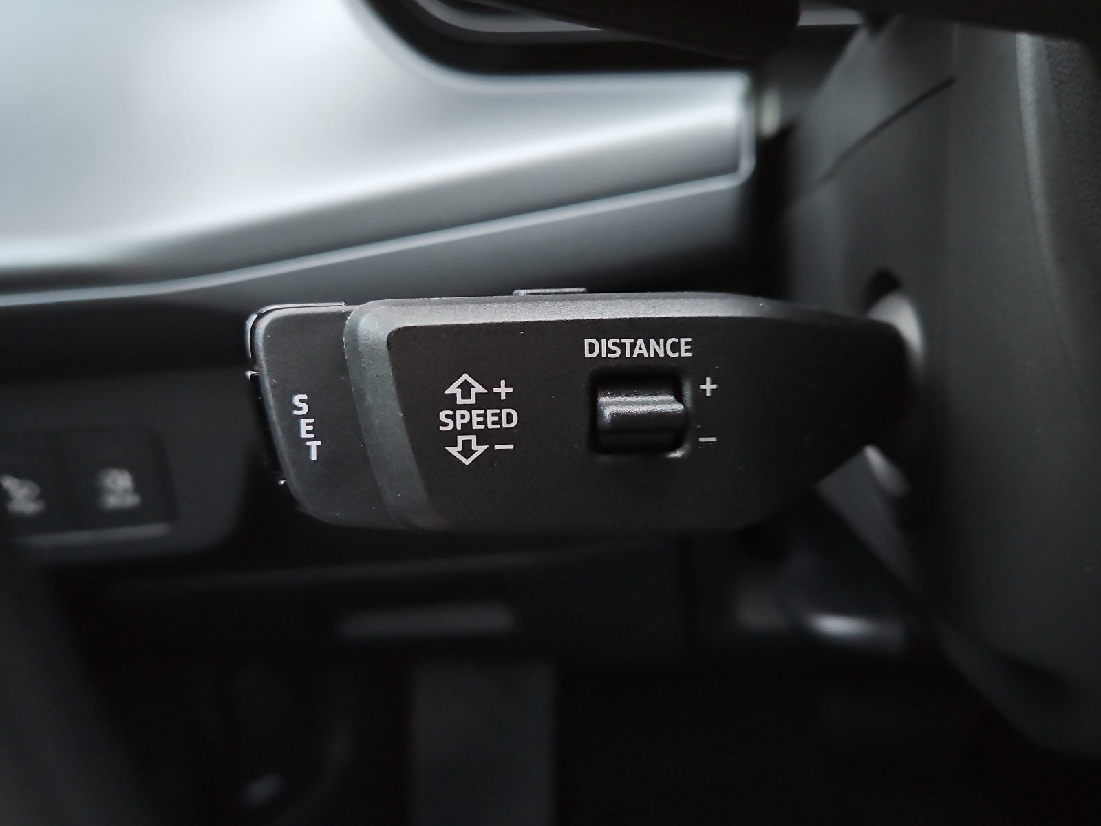 AUDI Q3 SUV 110 kW TFSI S tronic-image-13