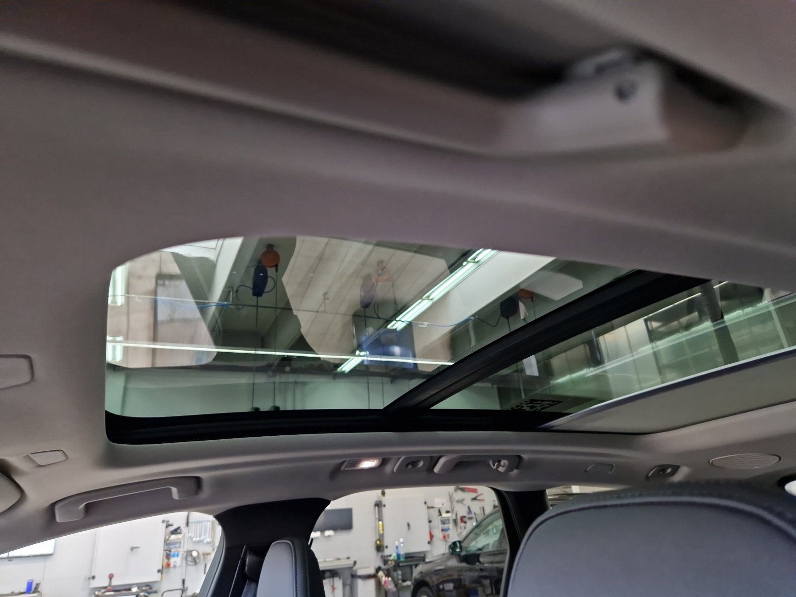 VOLVO XC60 2.0 T6 TE Ultra Bright eAWD-image-11