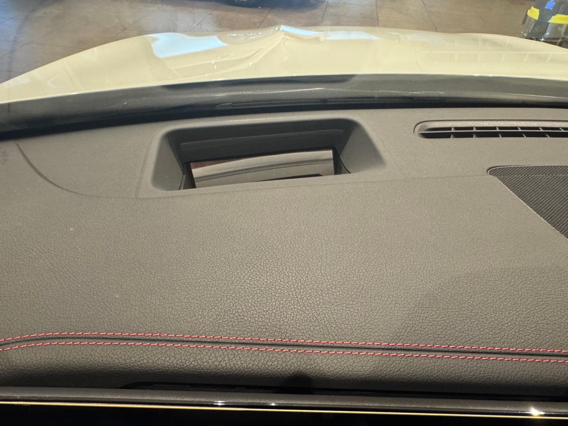 MERCEDES-BENZ CLA 35 AMG 4matic-image-15