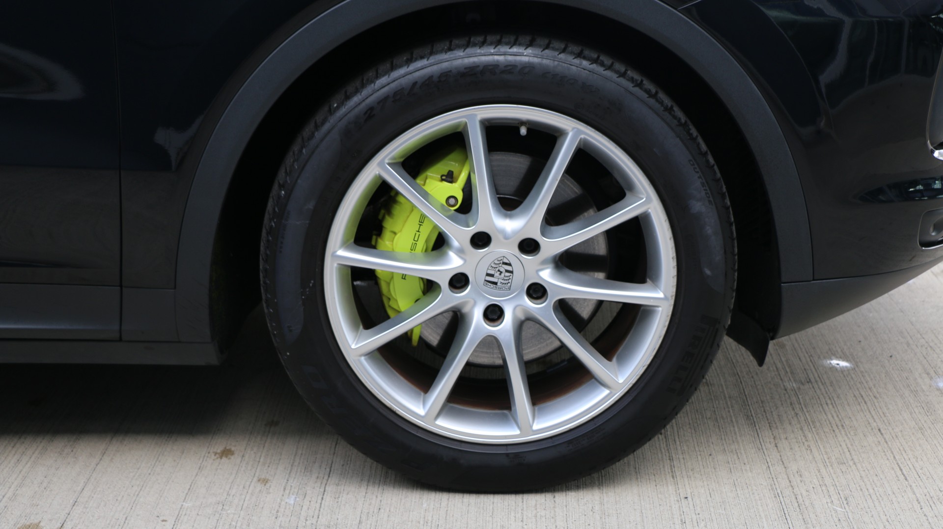 PORSCHE Cayenne Coupé E-Hybrid-image-30
