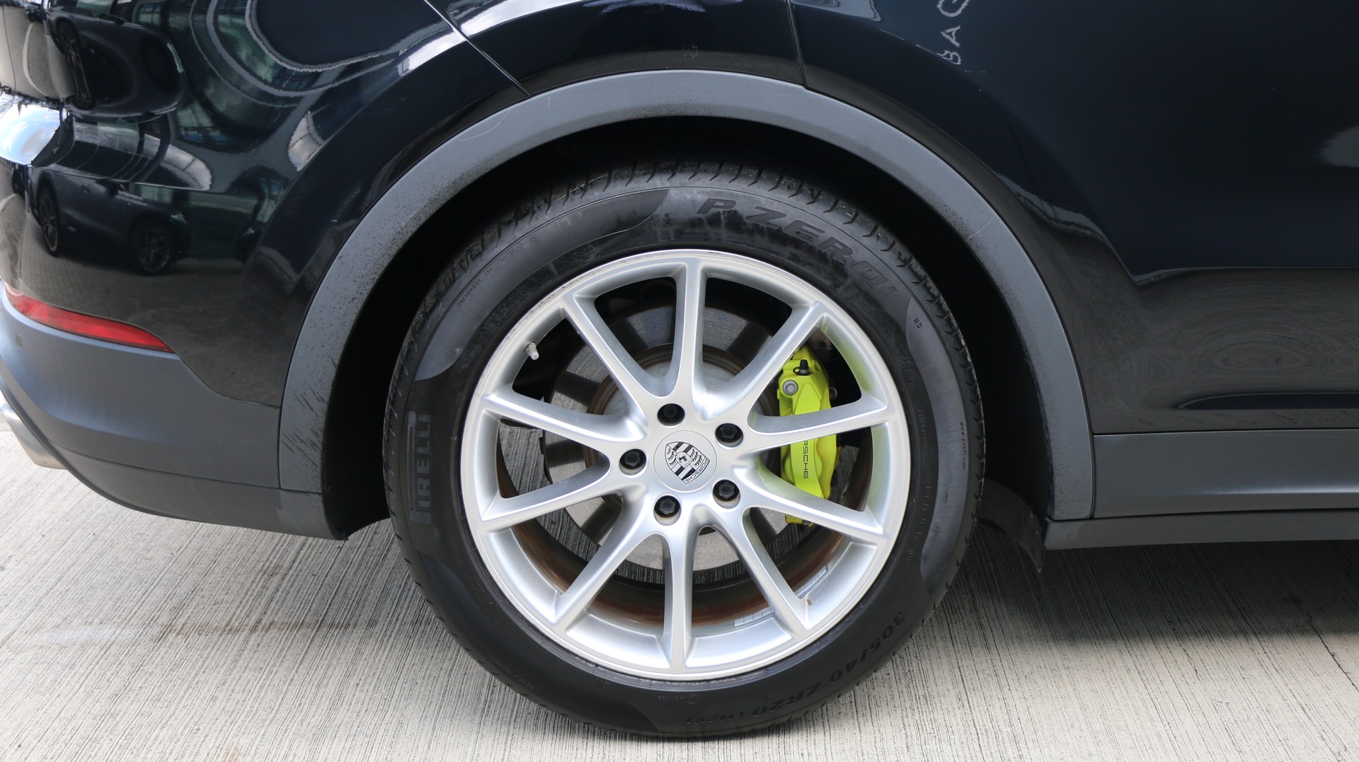 PORSCHE Cayenne Coupé E-Hybrid-image-29