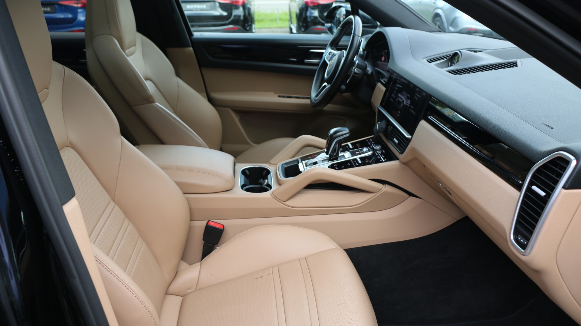 PORSCHE Cayenne Coupé E-Hybrid-image-26