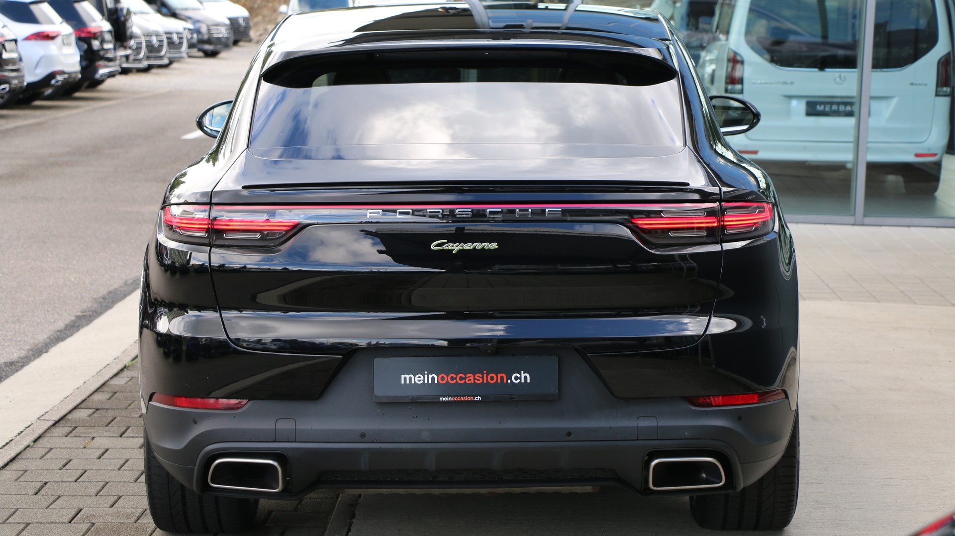 PORSCHE Cayenne Coupé E-Hybrid-image-4