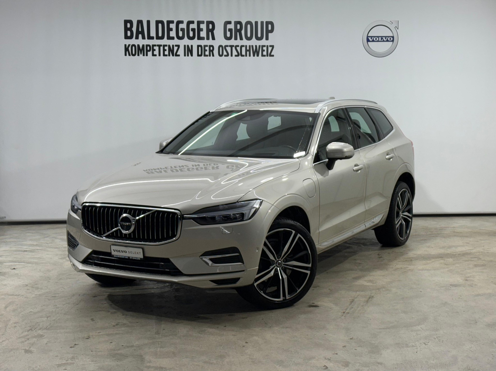 VOLVO XC60 2.0 T8 TE Inscription eAW-image-0