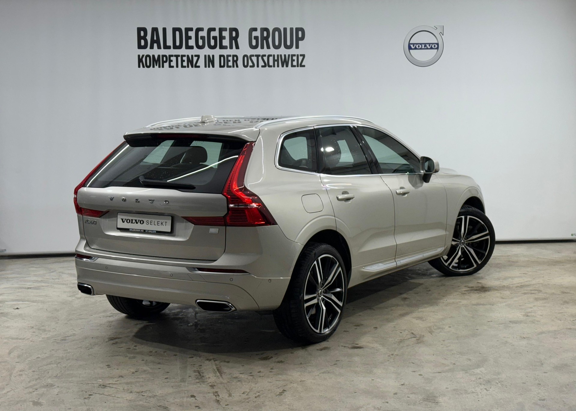 VOLVO XC60 2.0 T8 TE Inscription eAW-image-2