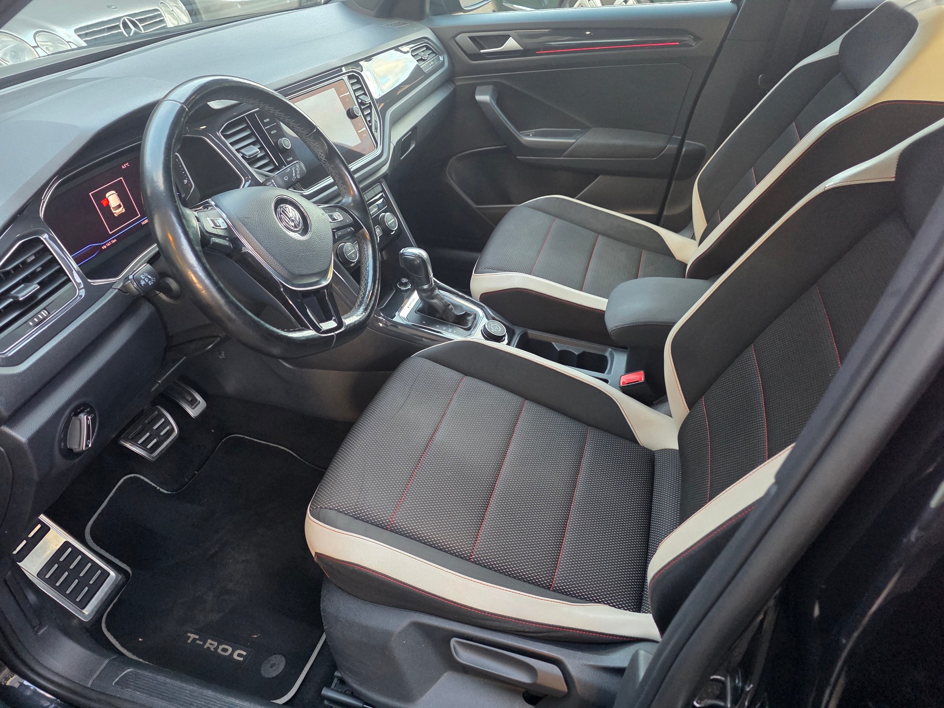 VW T-Roc 2.0 TDI SCR Sport DSG 4Motion-showroom-element-3
