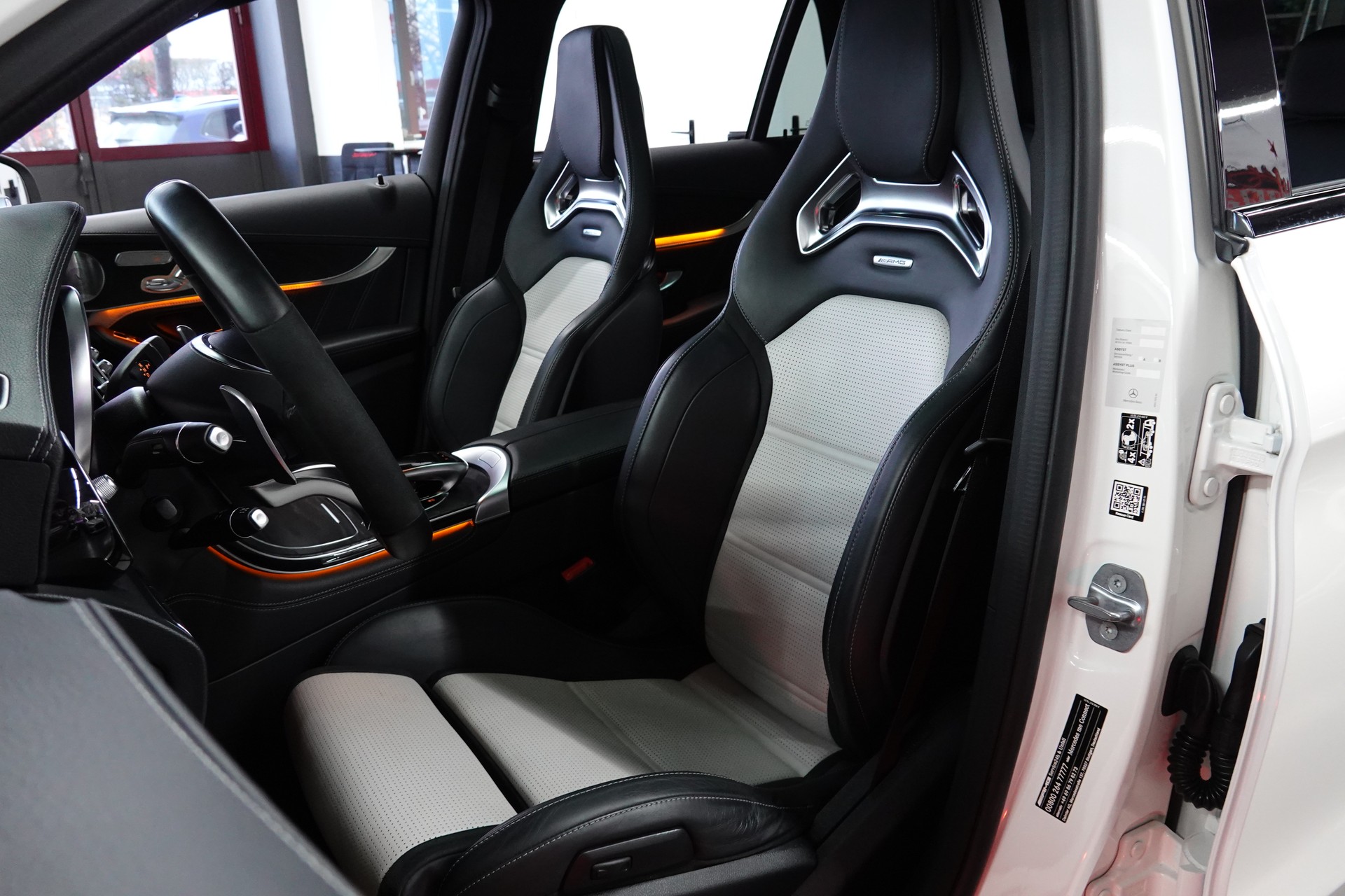 MERCEDES-BENZ GLC 63 S AMG 4MATIC+ 9G-TRONIC 22"ALUS. ON POINT-image-20