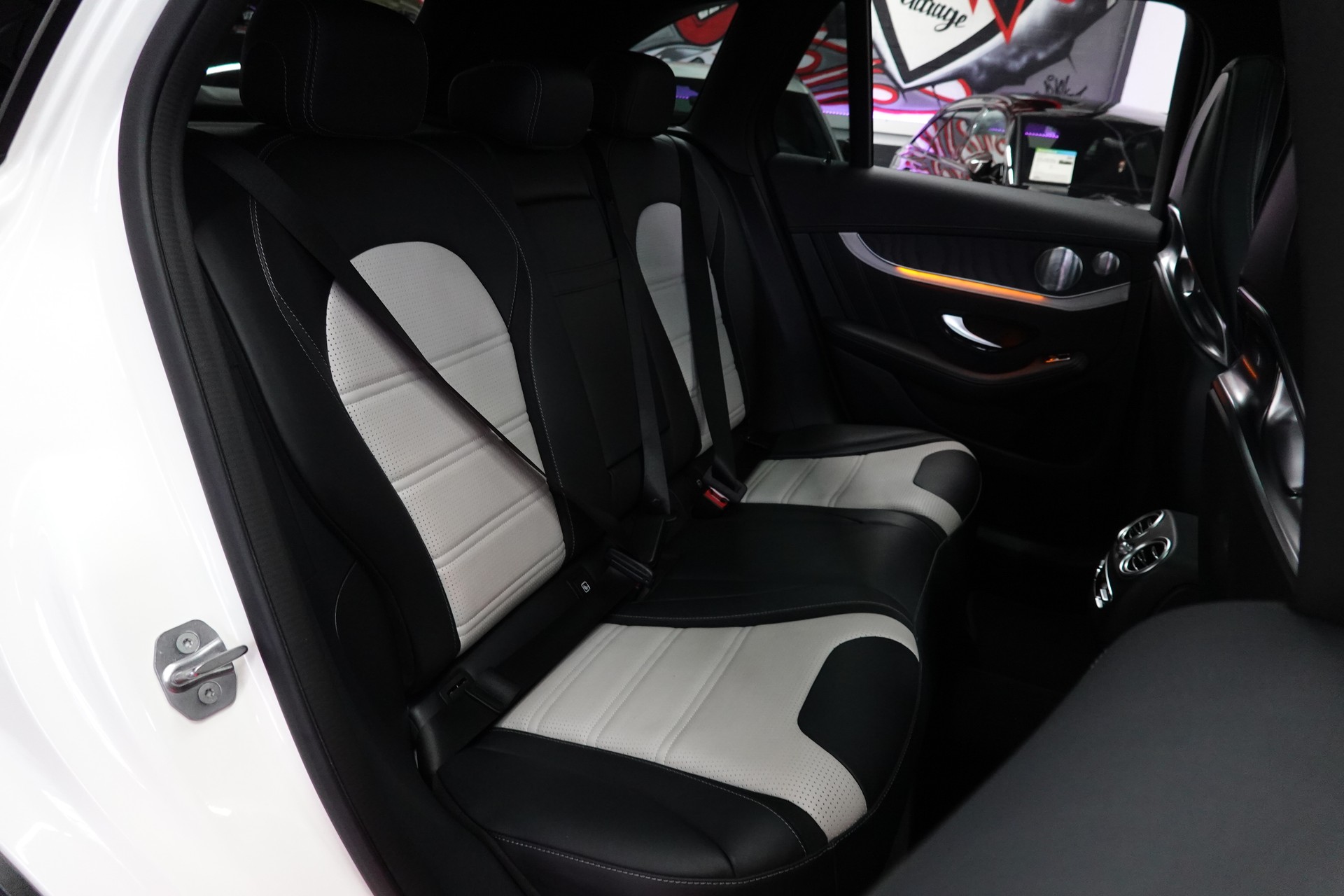 MERCEDES-BENZ GLC 63 S AMG 4MATIC+ 9G-TRONIC 22"ALUS. ON POINT-image-25