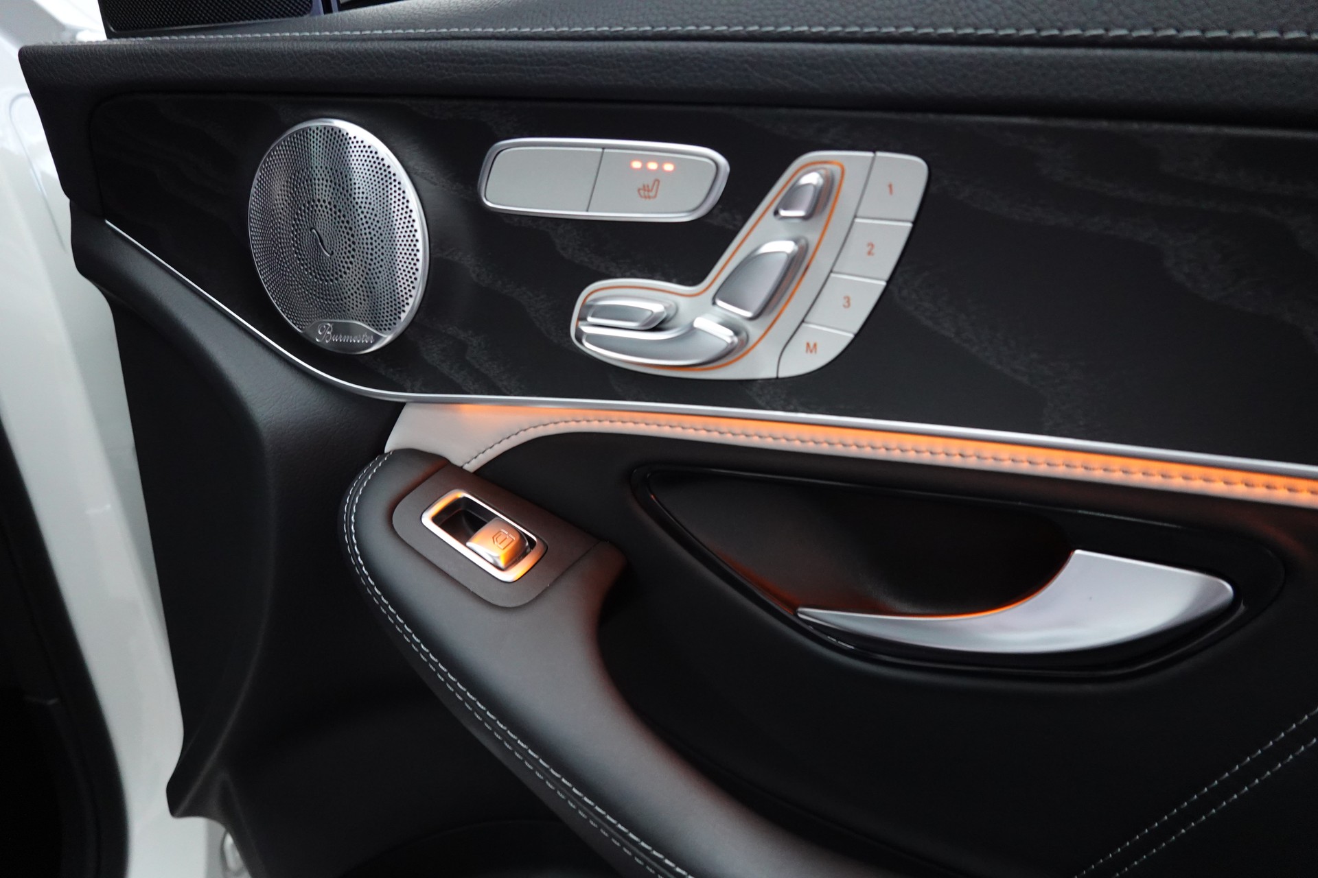 MERCEDES-BENZ GLC 63 S AMG 4MATIC+ 9G-TRONIC 22"ALUS. ON POINT-image-29