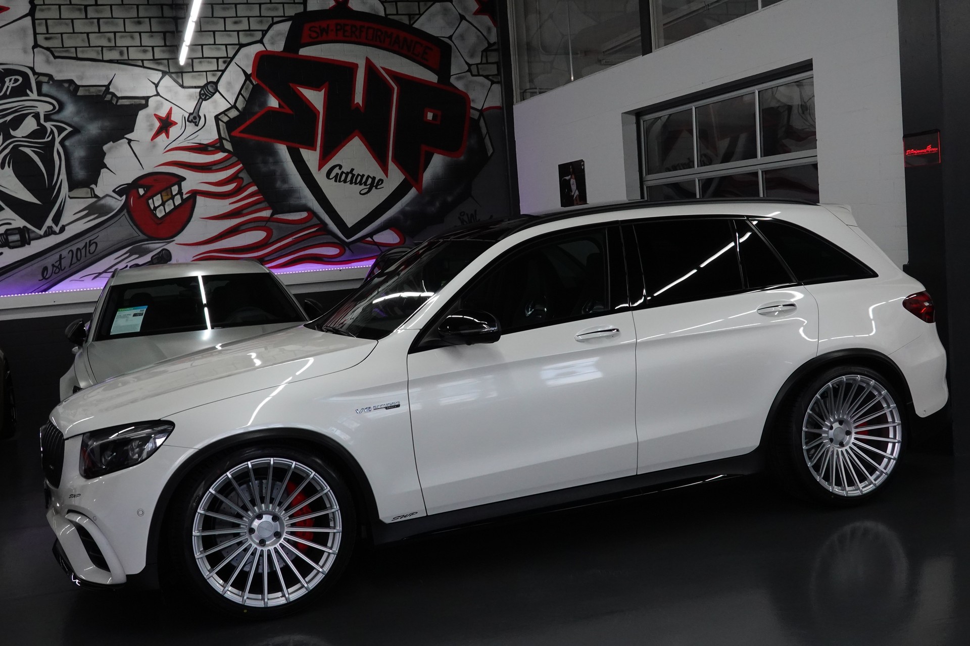 MERCEDES-BENZ GLC 63 S AMG 4MATIC+ 9G-TRONIC 22"ALUS. ON POINT-image-1