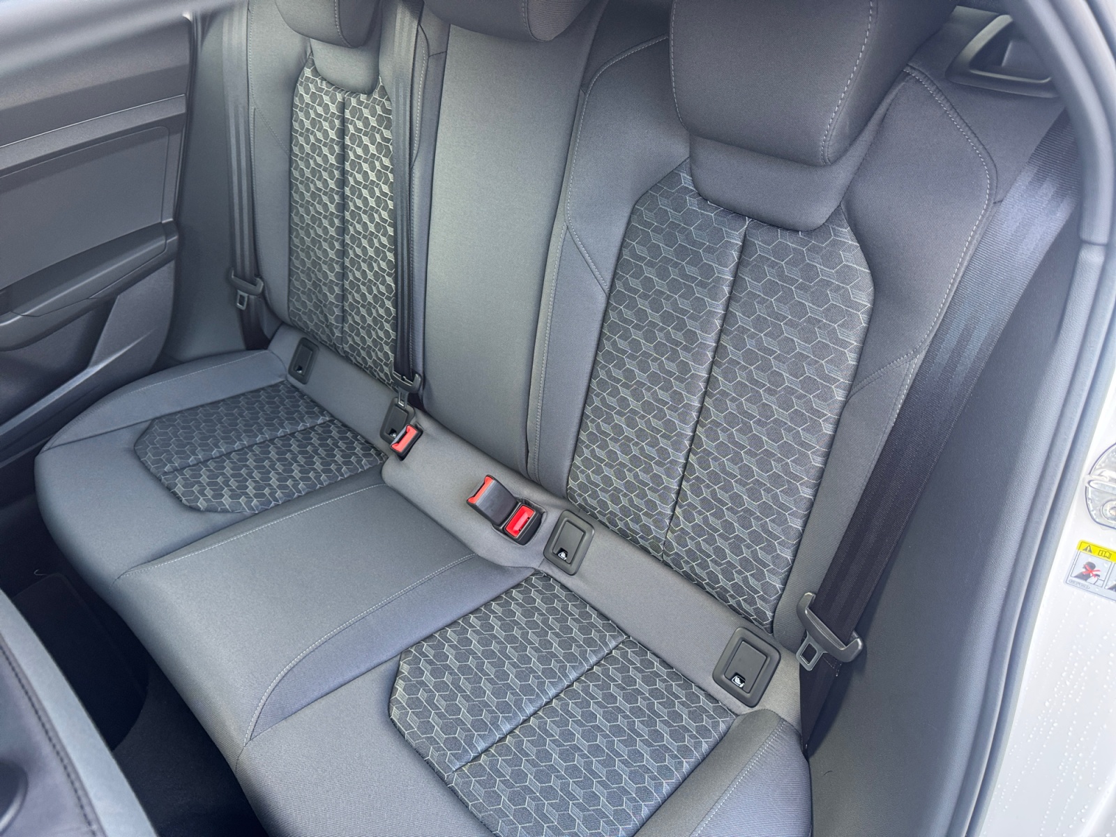 AUDI A1 Sportback 30 TFSI Attraction S-tronic-image-12