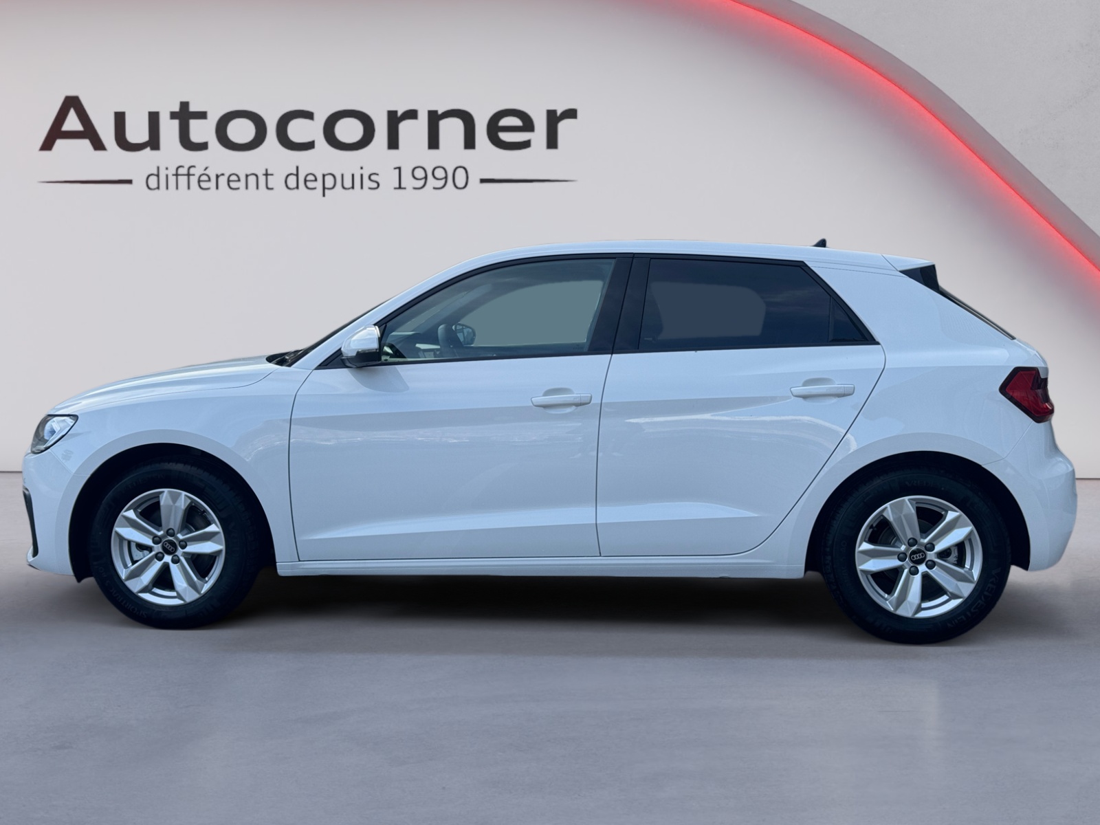 AUDI A1 Sportback 30 TFSI Attraction S-tronic-image-1
