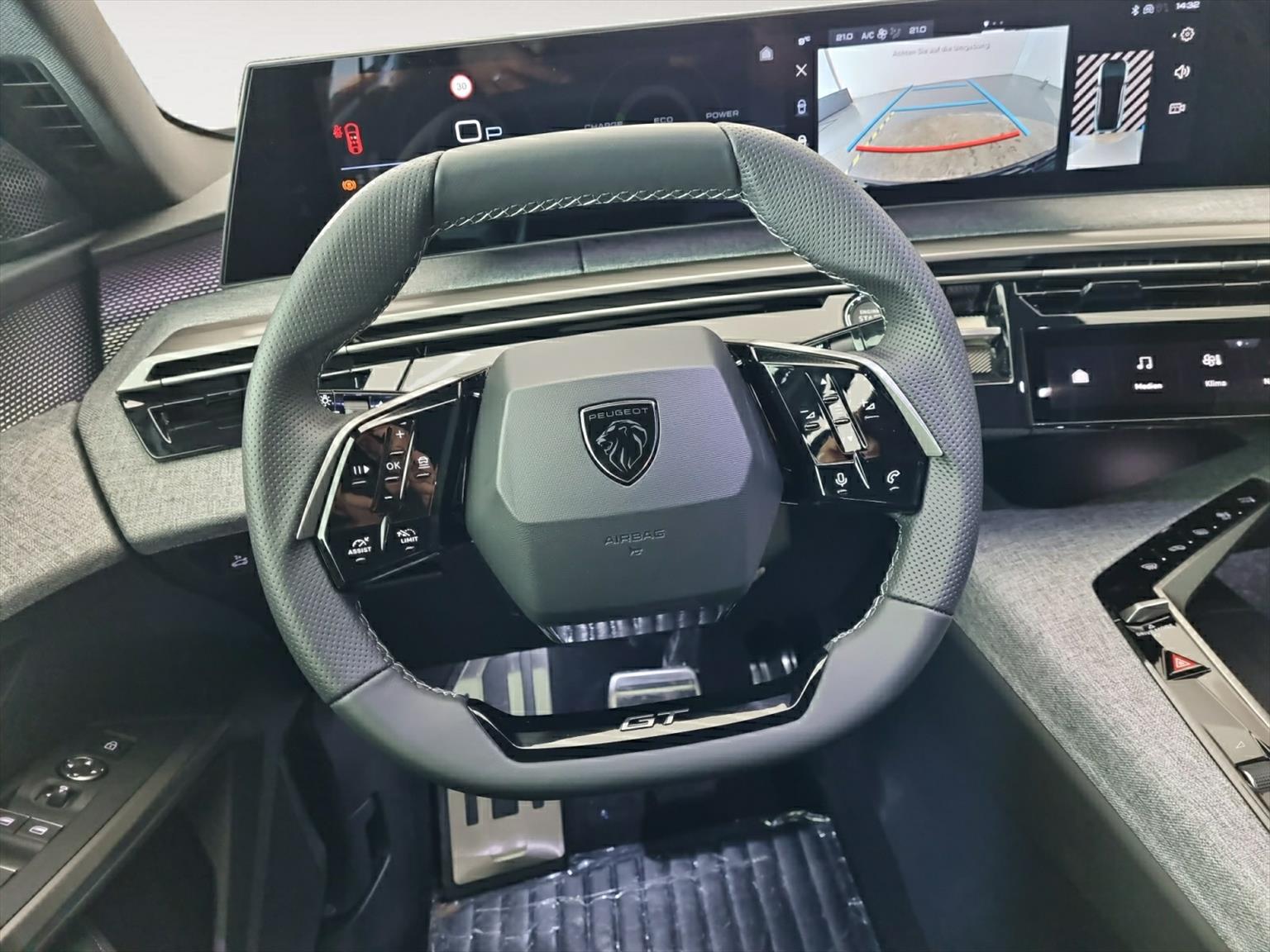 PEUGEOT 3008 145 Hybrid GT Automat-image-6