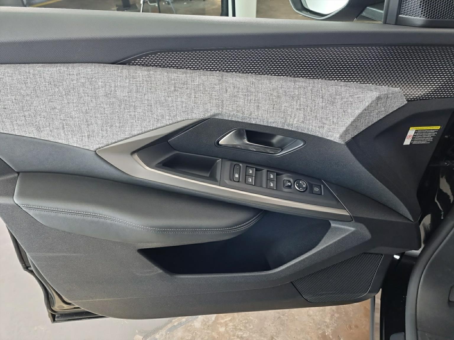 PEUGEOT 3008 145 Hybrid GT Automat-image-9