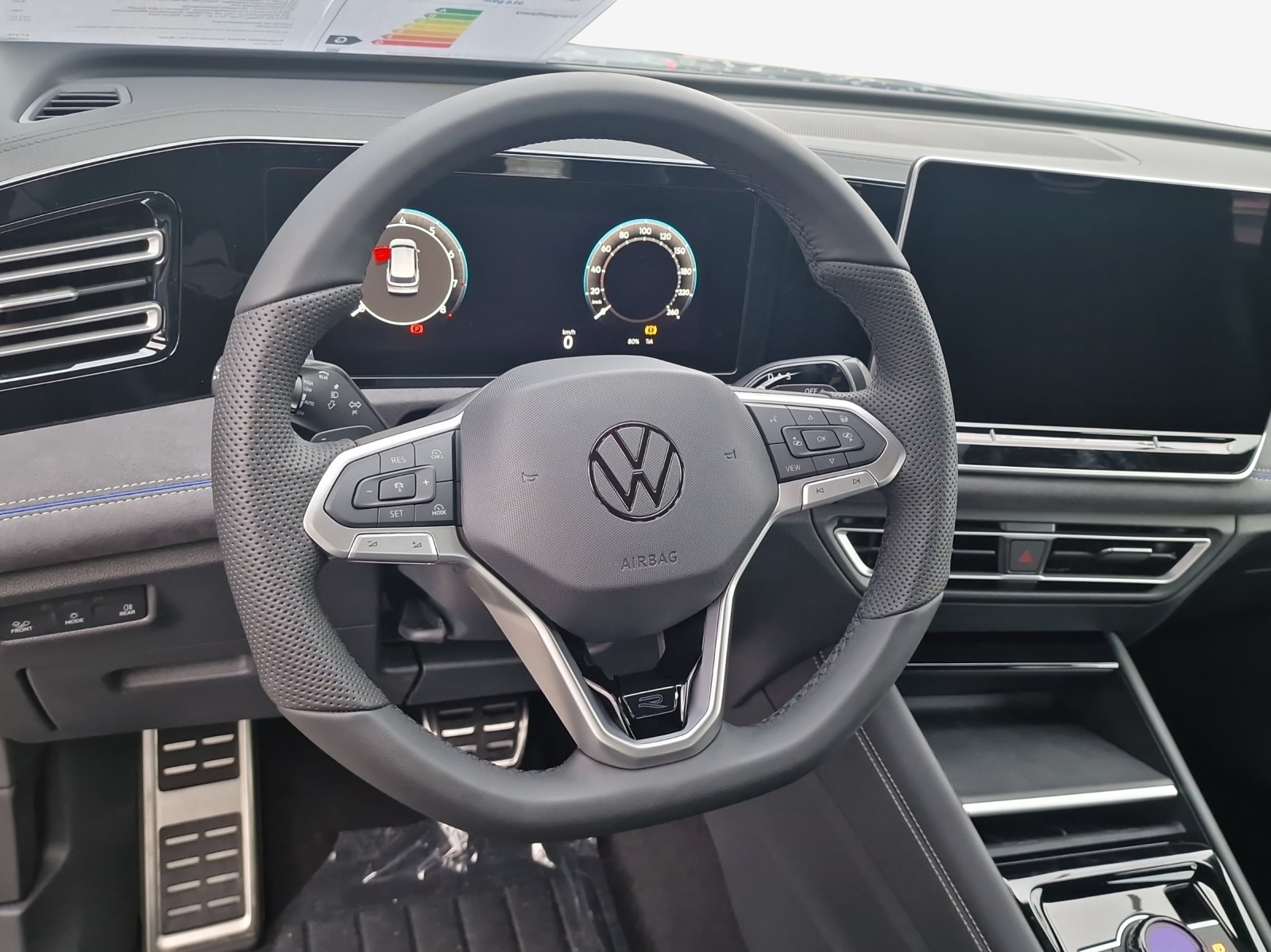 VW Tiguan 2.0 TSI DSG R-Line 4Motion-image-9