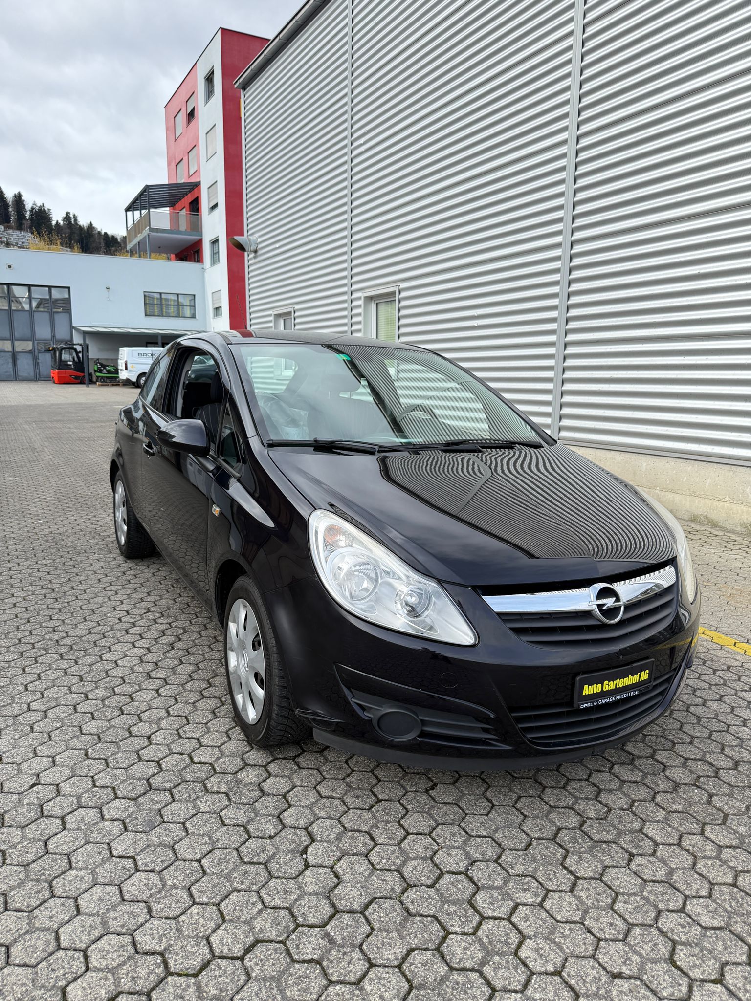 OPEL Corsa 1.4 TP Enjoy-image-3