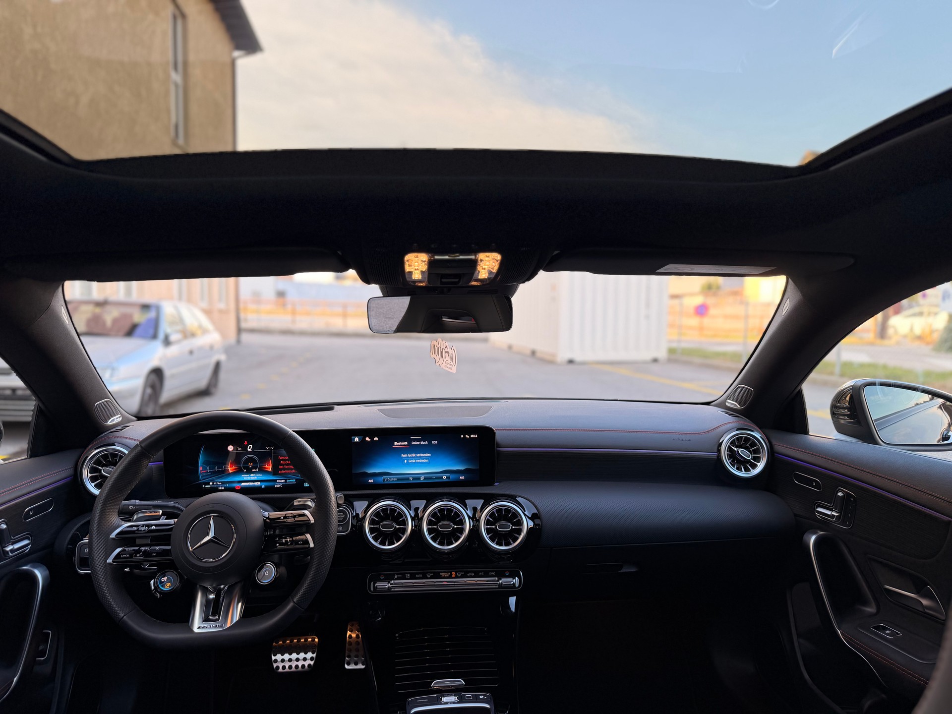 MERCEDES-BENZ CLA 35 AMG 4Matic 8G-DCT-image-18