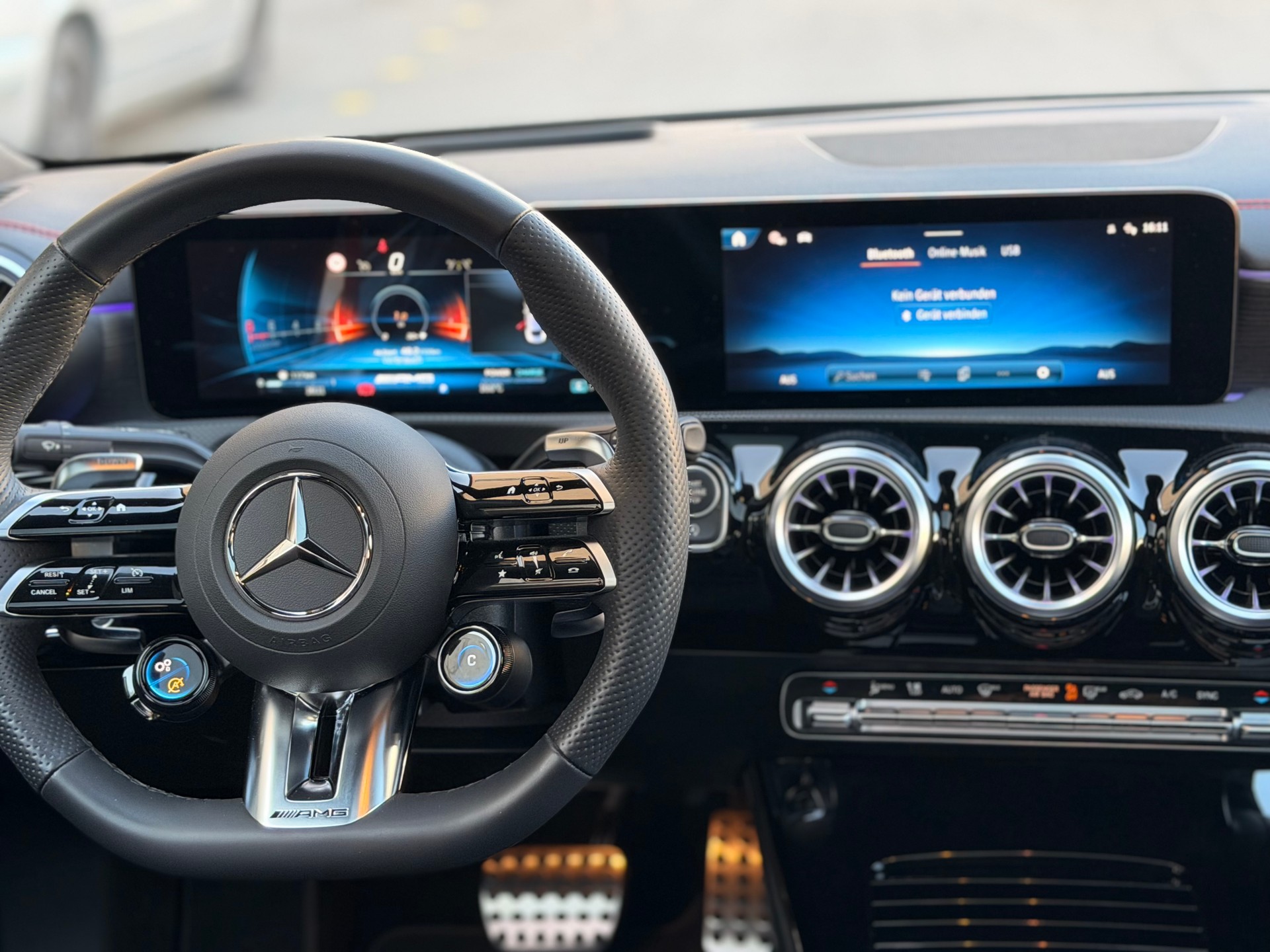 MERCEDES-BENZ CLA 35 AMG 4Matic 8G-DCT-image-19