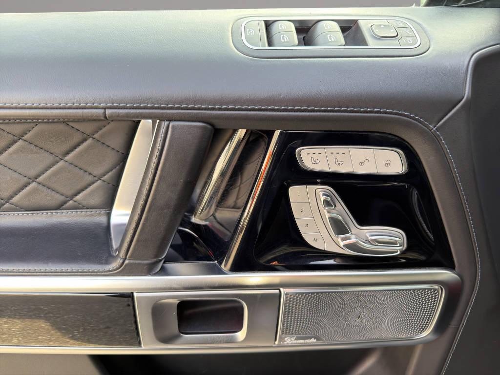 MERCEDES-BENZ G 63 AMG-image-12