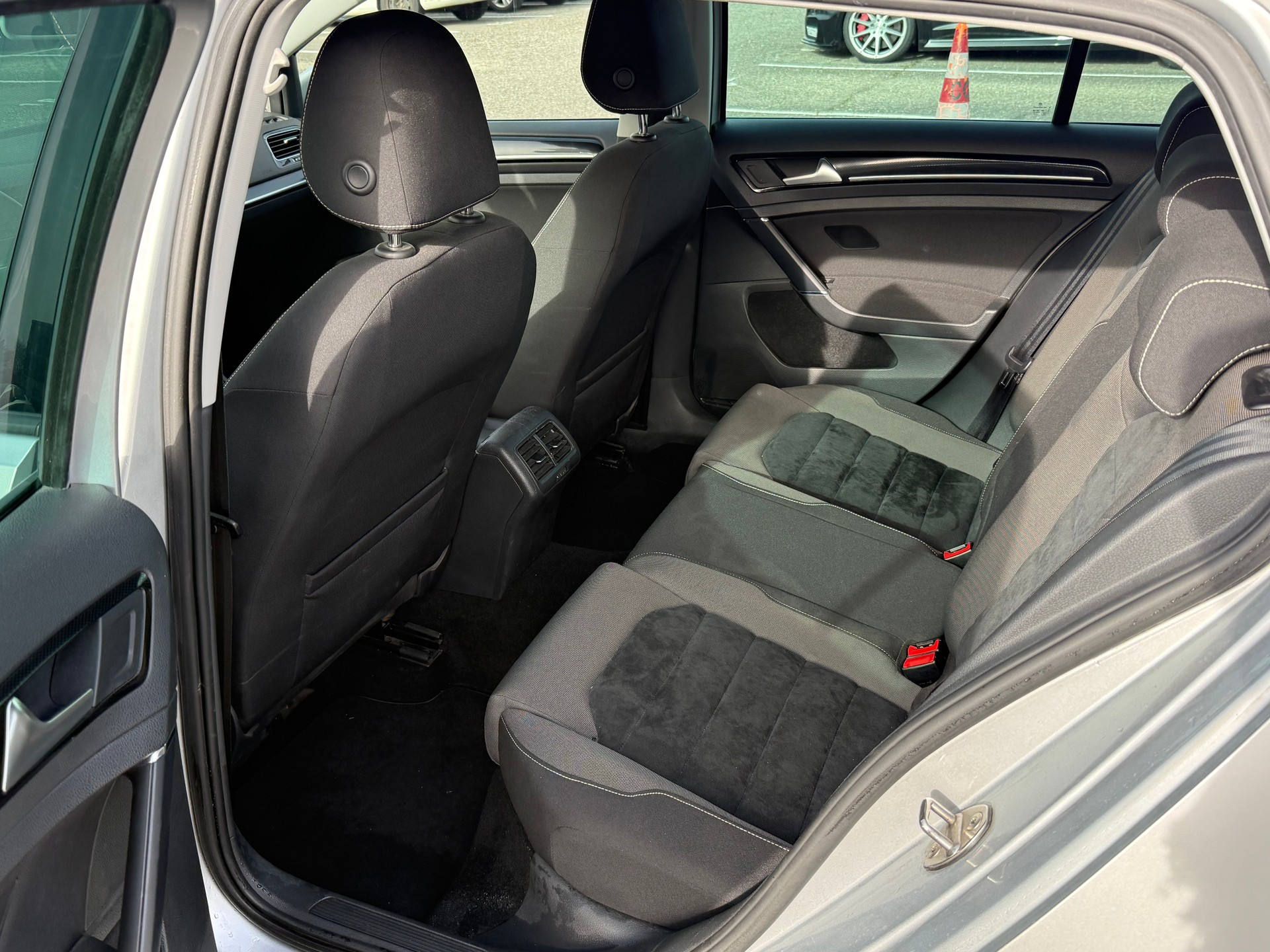 VW Golf 1.4 TSI Comfortline-image-8