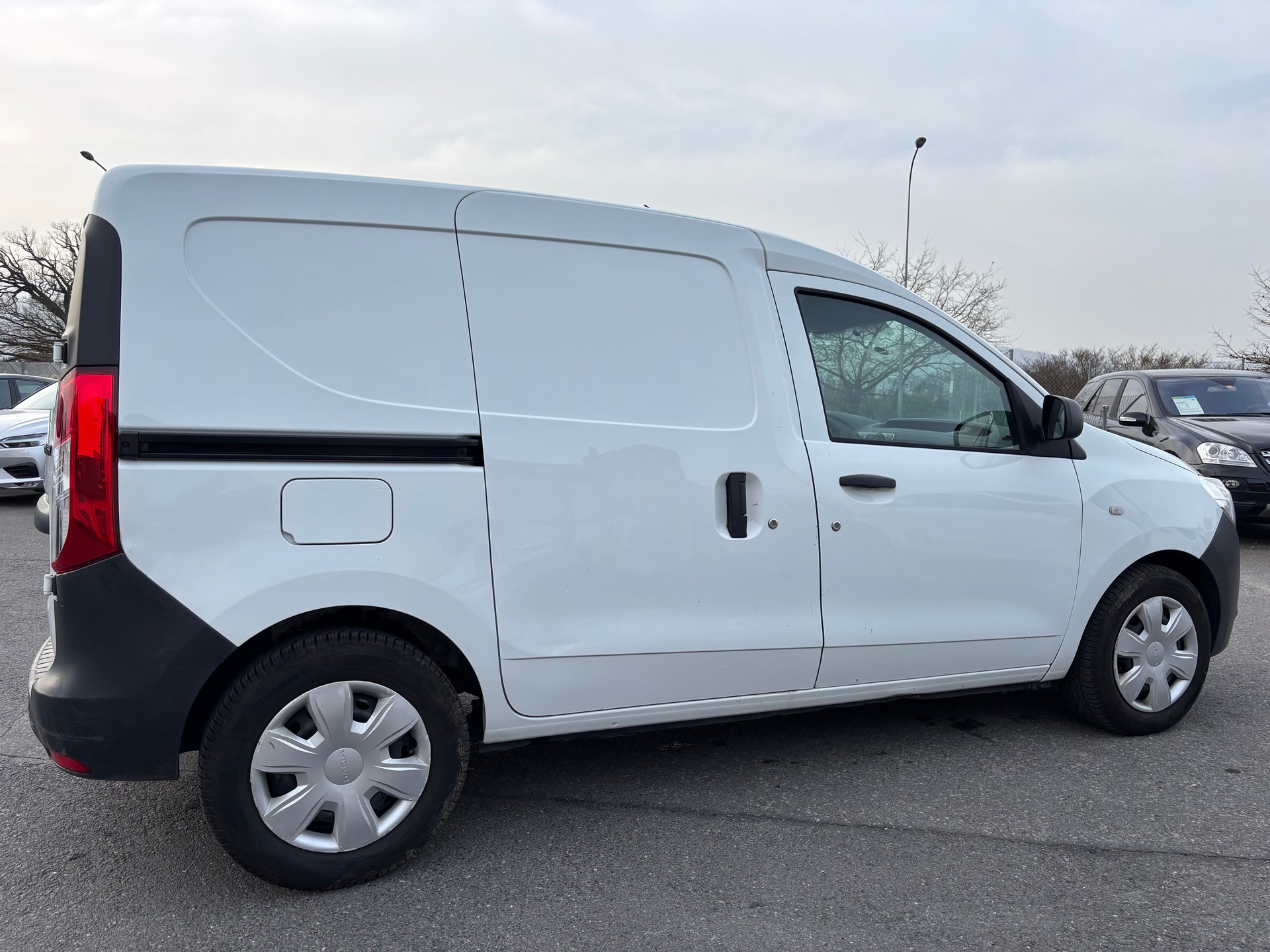 DACIA Dokker Van SCe 100 S&S Access-image-4