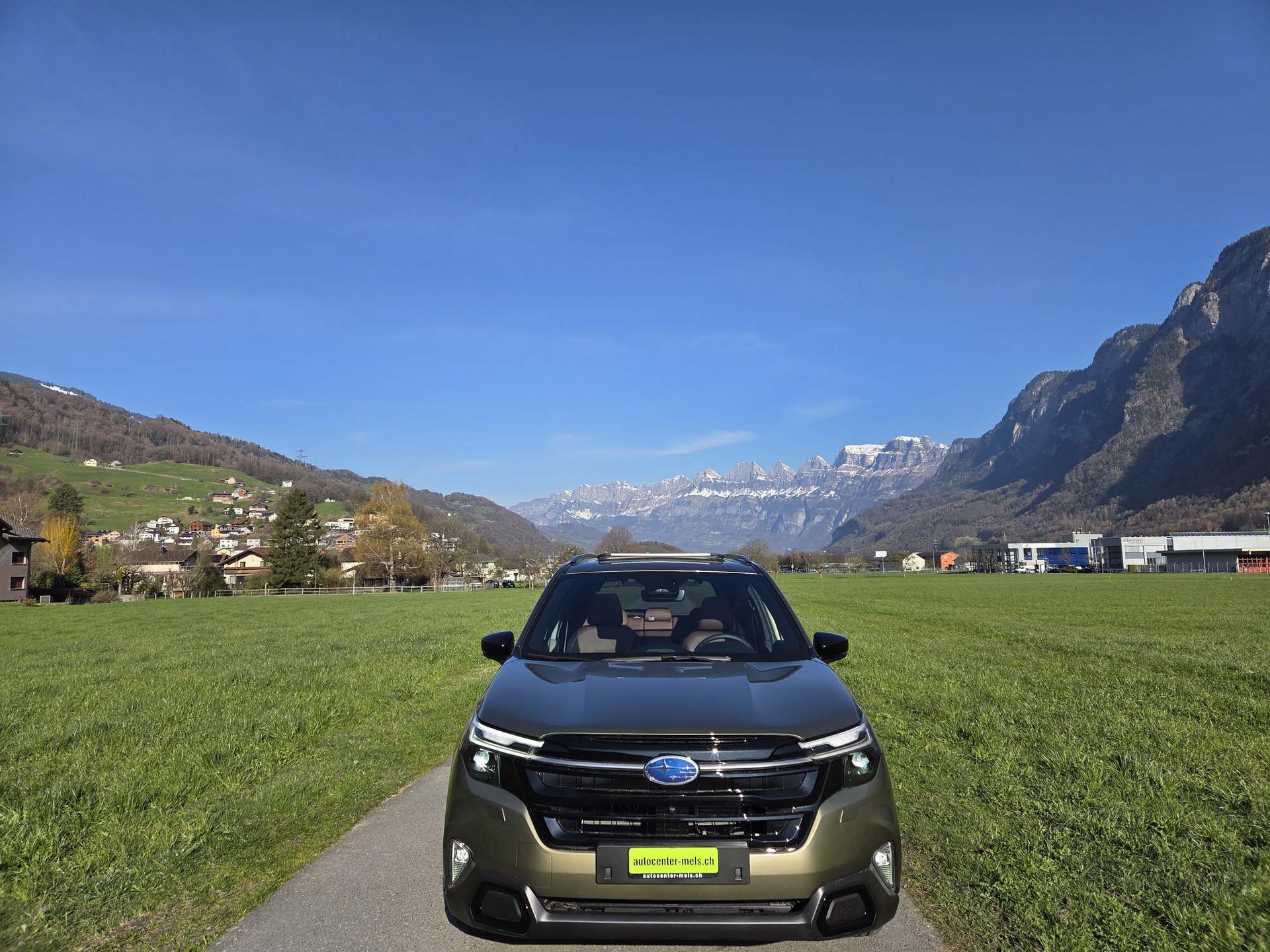 SUBARU Forester Station 2.0i e-Boxer Luxury-image-1