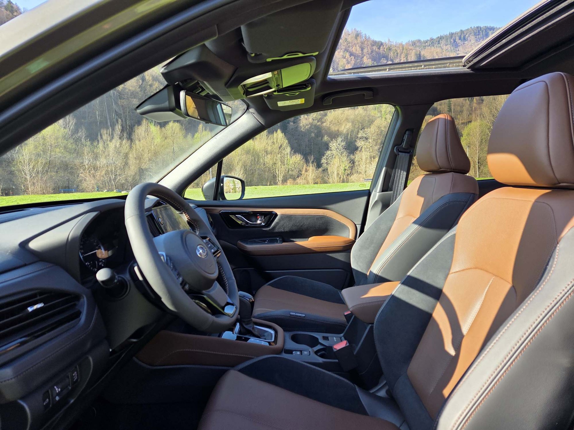 SUBARU Forester Station 2.0i e-Boxer Luxury-image-11