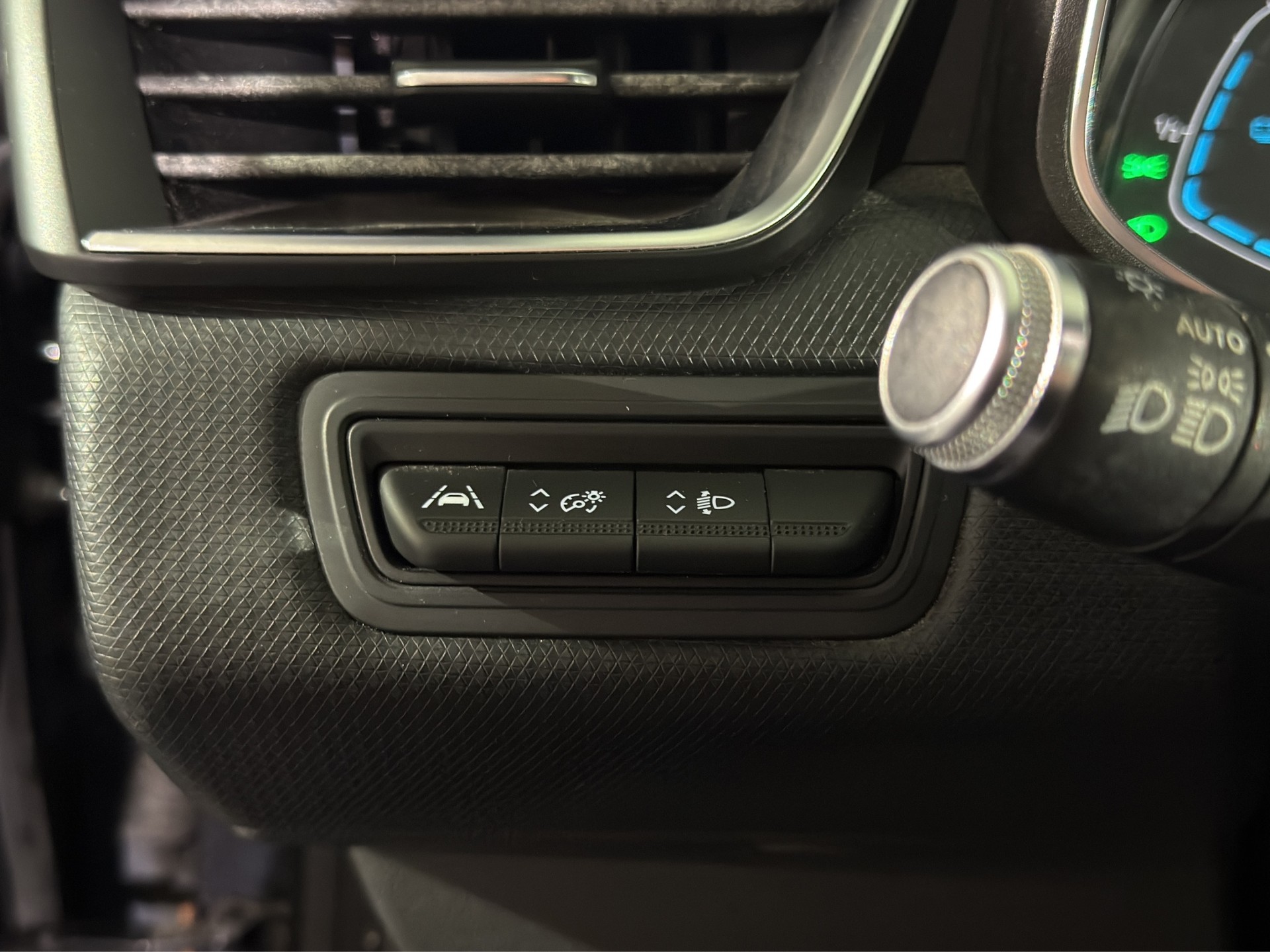 RENAULT Clio 1.6 E-Tech Intens-image-19
