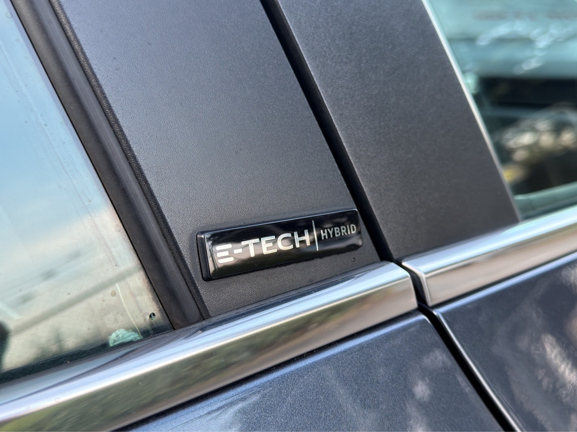 RENAULT Clio 1.6 E-Tech Intens-image-22