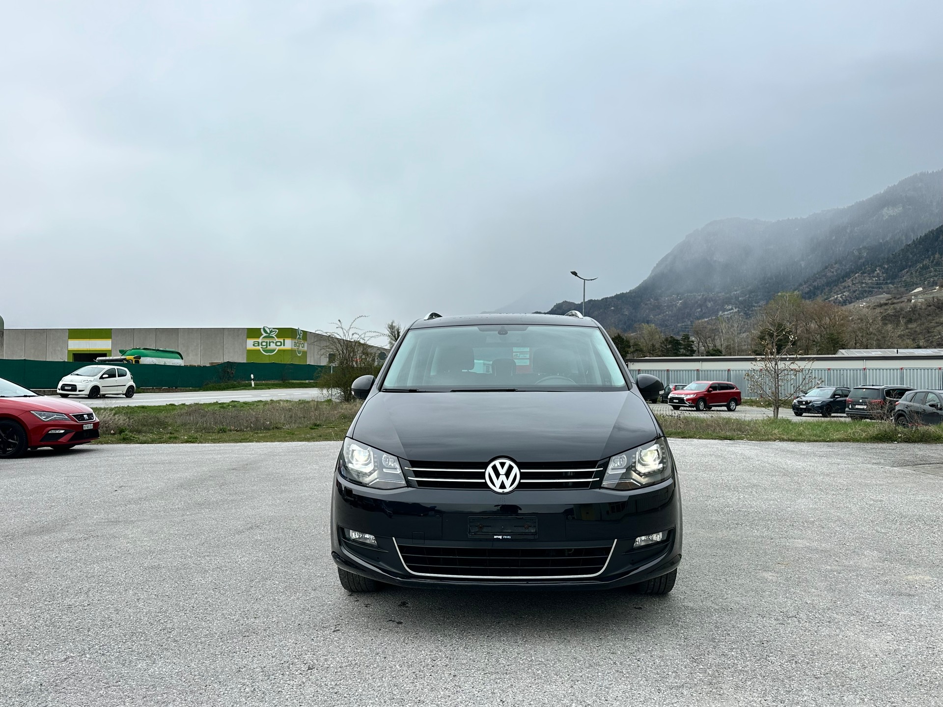 VW Sharan 2.0 TDI BMT Design 4Motion-image-2
