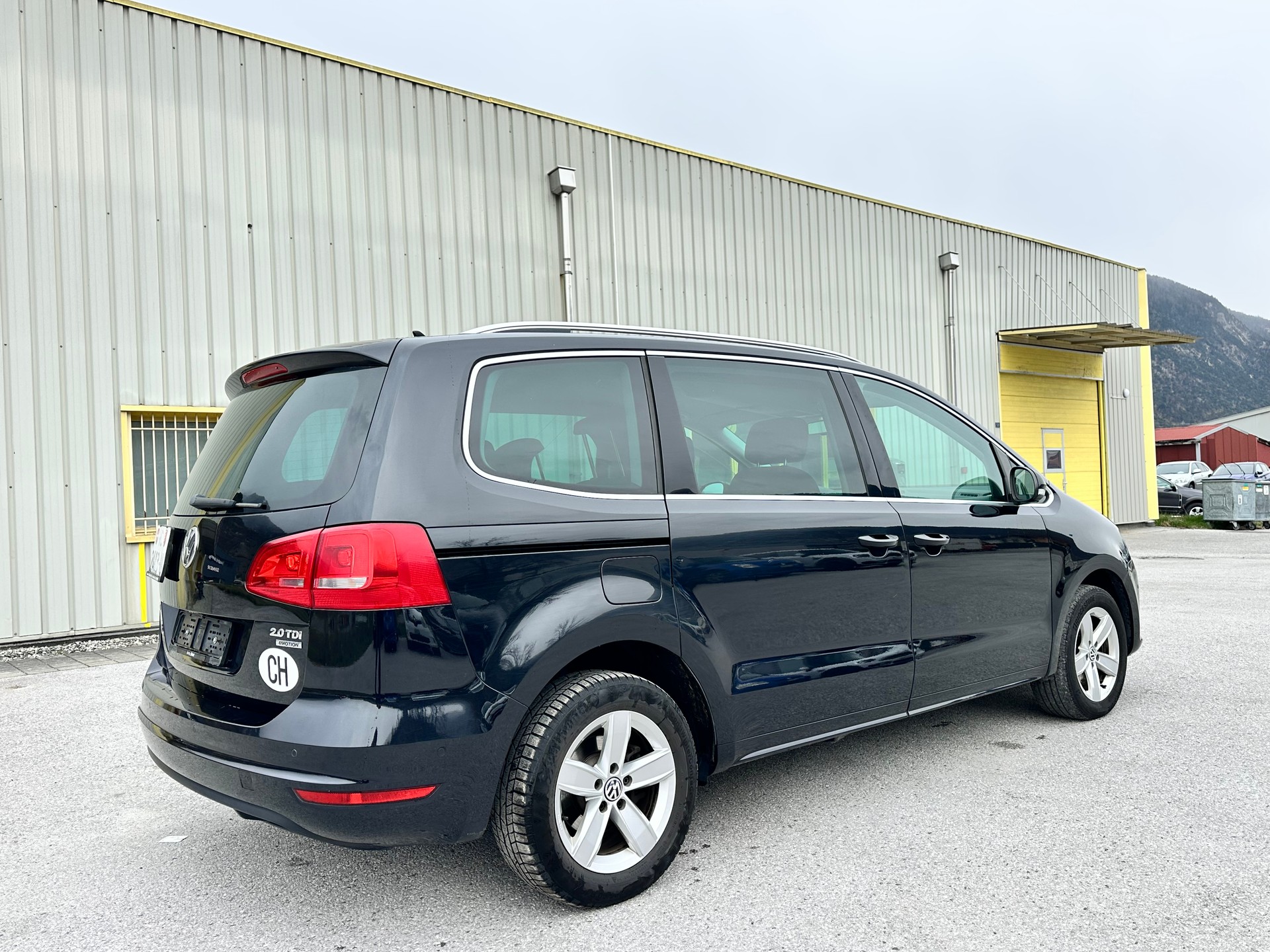 VW Sharan 2.0 TDI BMT Design 4Motion-image-4