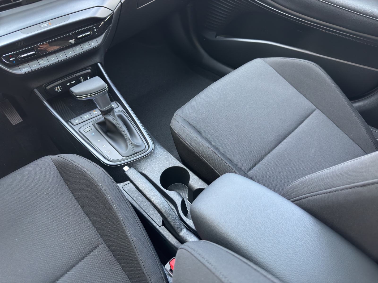 HYUNDAI i20 1.0 T-GDi Vertex-image-8