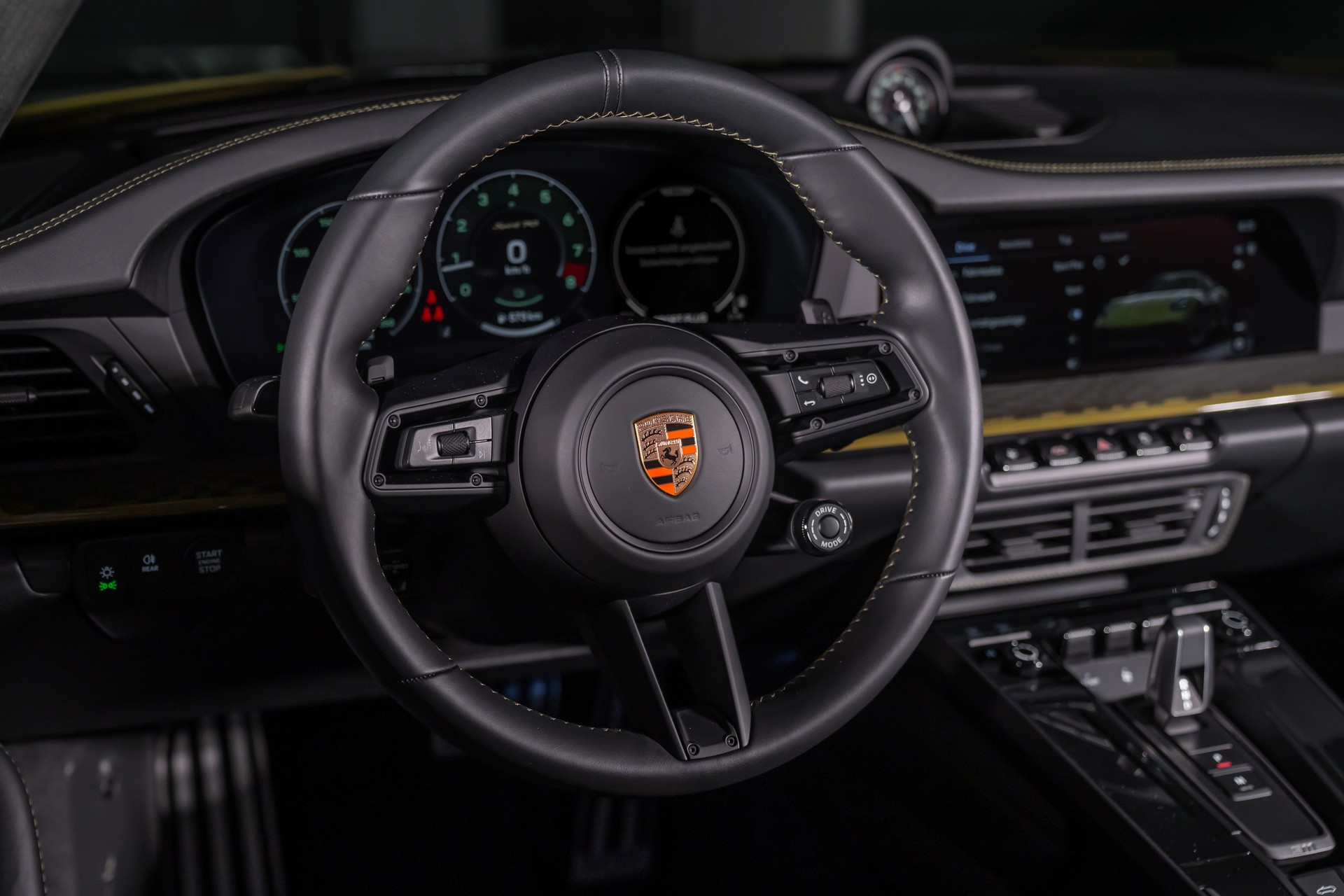 PORSCHE 911 Cabriolet GTS Spirit 70 PDK-image-25