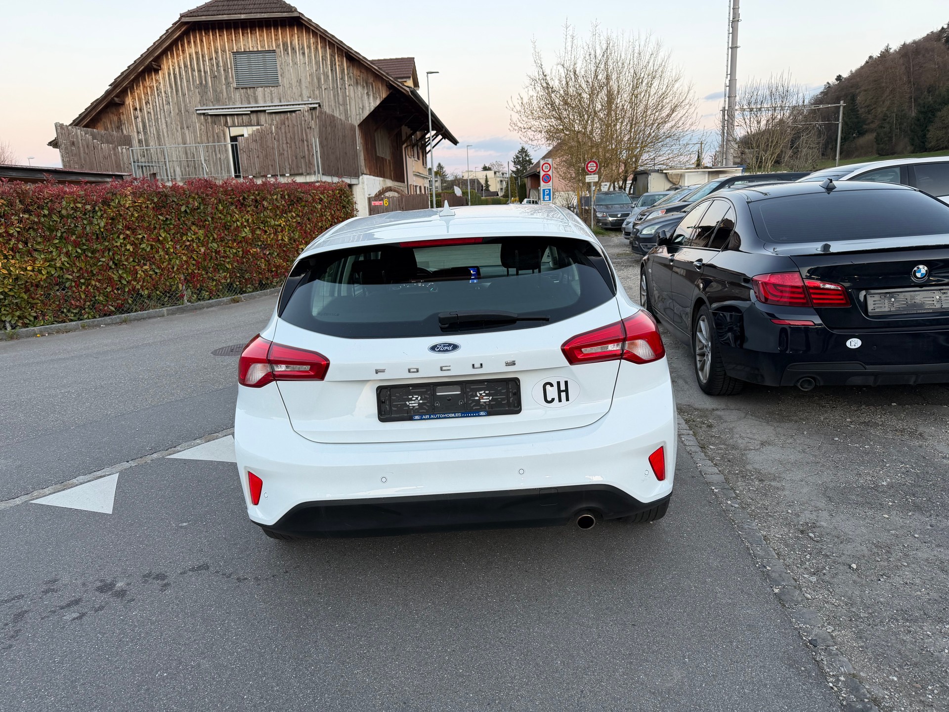 FORD Focus 1.5 TDCi Business Automatic-ab Mfk-showroom-element-3