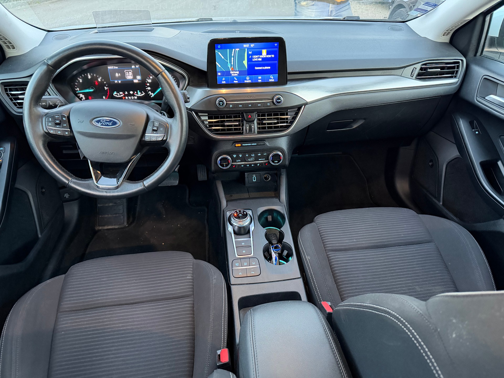 FORD Focus 1.5 TDCi Business Automatic-ab Mfk-image-6