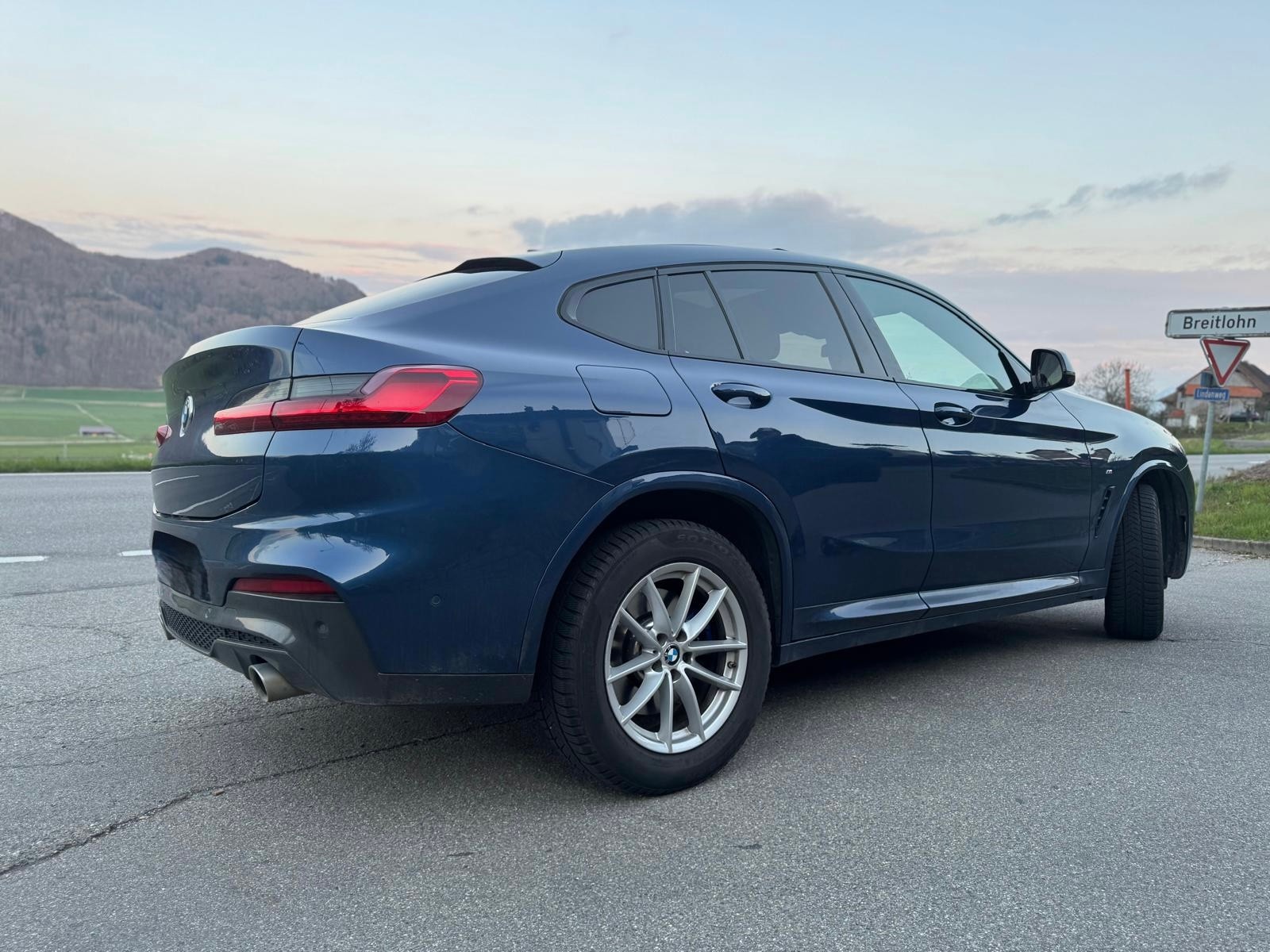 BMW X4 xDrive 30i M Sport Steptronic-image-3