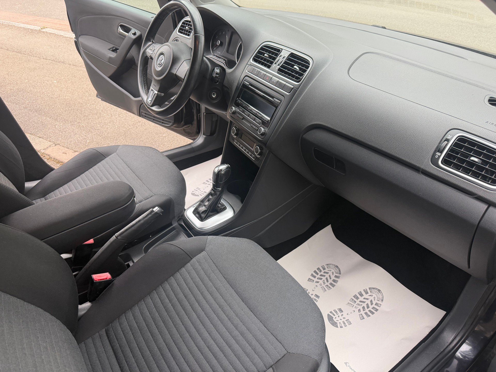 VW Polo 1.2 TSI Comfortline DSG-image-8