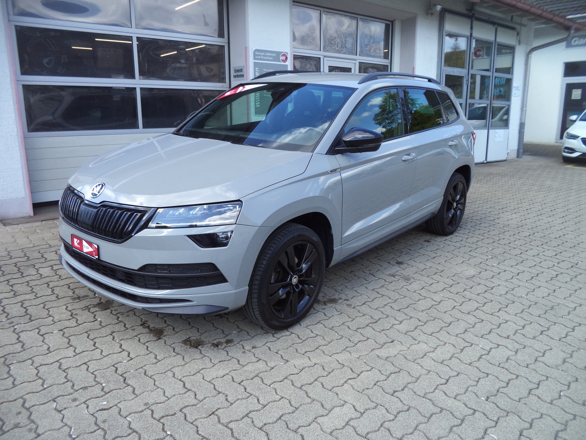 SKODA Karoq 1.5 TSI ACT SportLine DSG-image-1