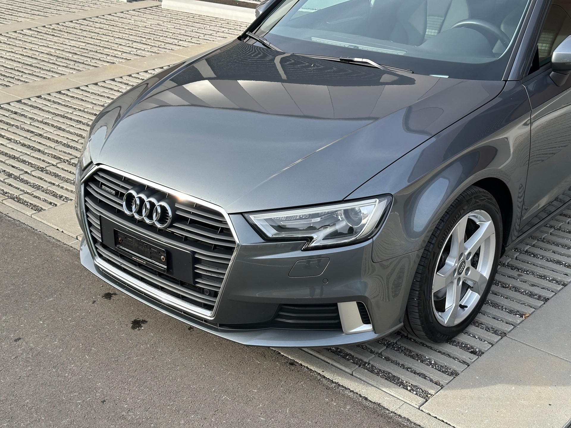 AUDI A3 Sportback 2.0 TFSI Sport quattro S-tronic *Frisch ab MFK + Service*-image-26