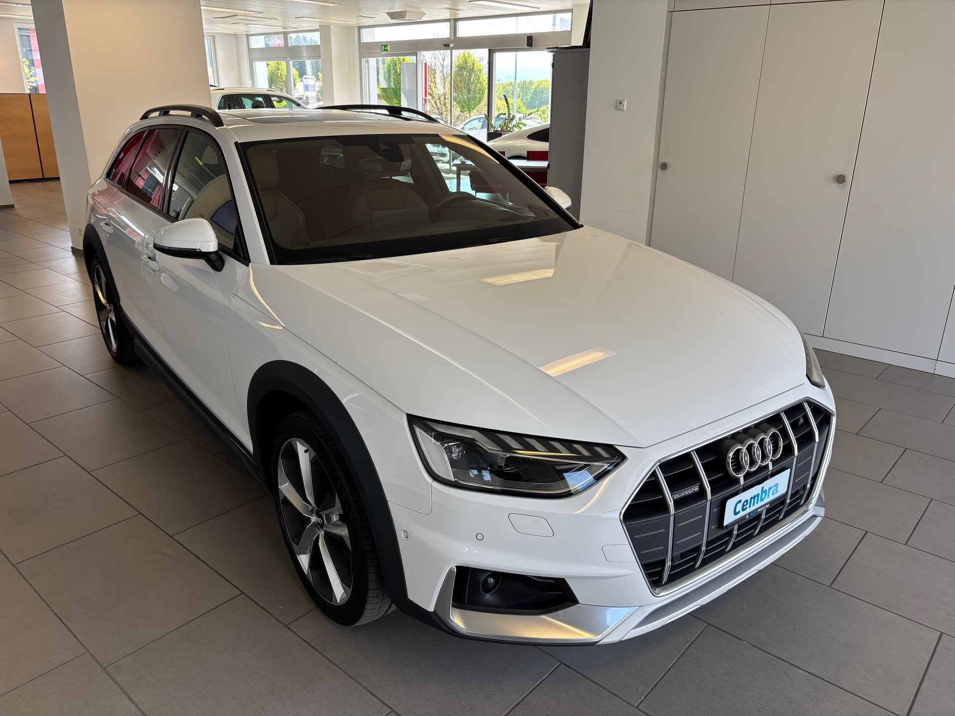 AUDI A4 allroad 40 TDI quattro tiptronic-image-1