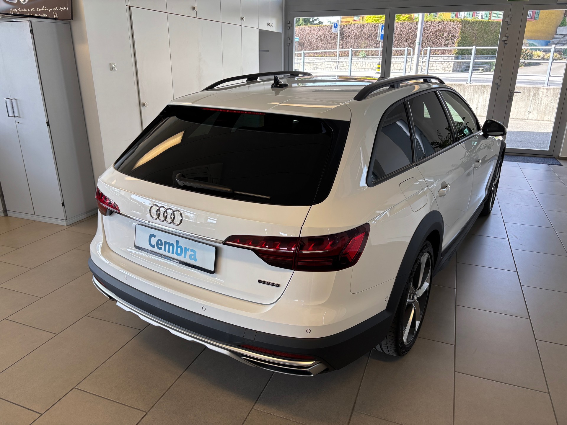 AUDI A4 allroad 40 TDI quattro tiptronic-image-2